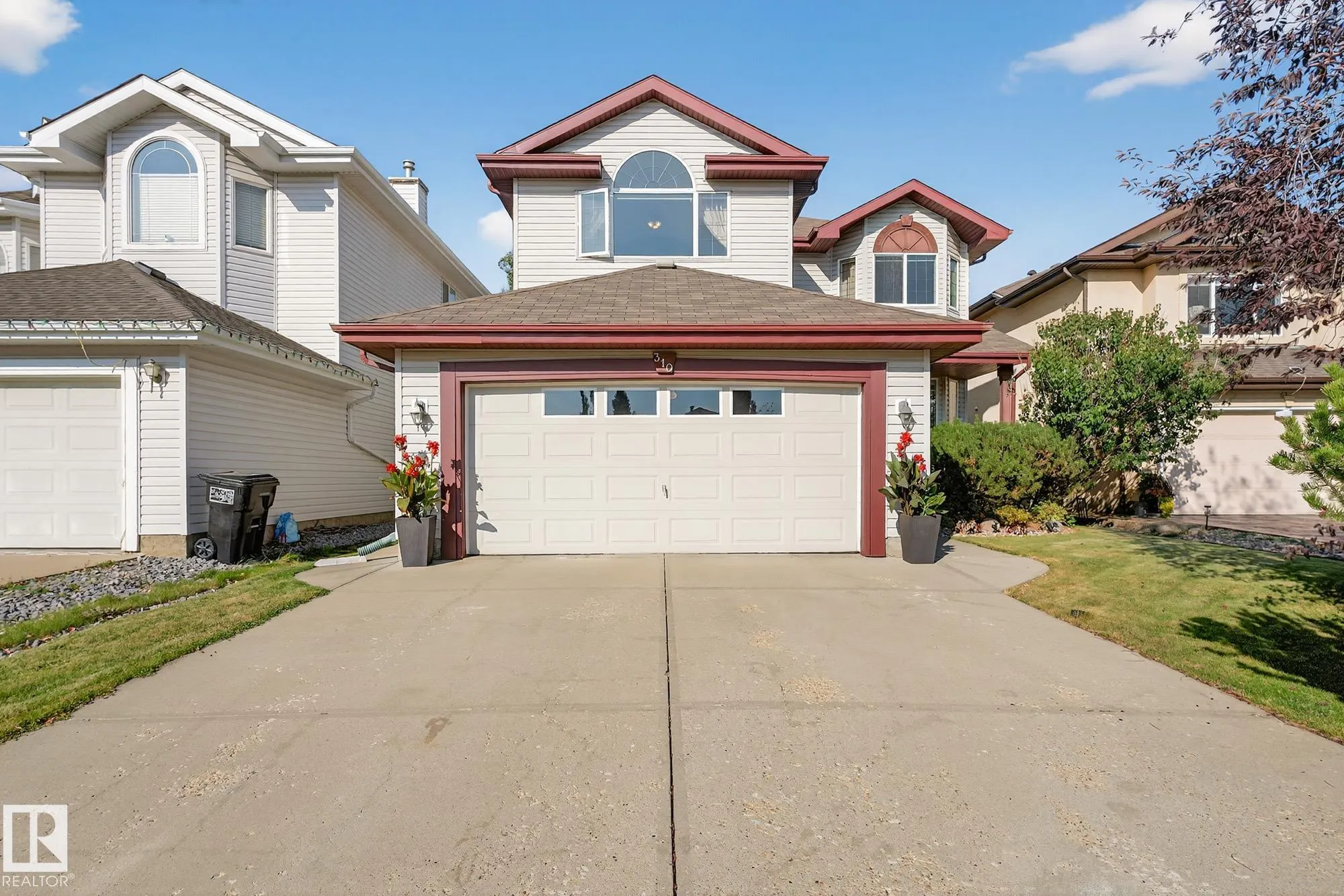310 HILLIARD Close