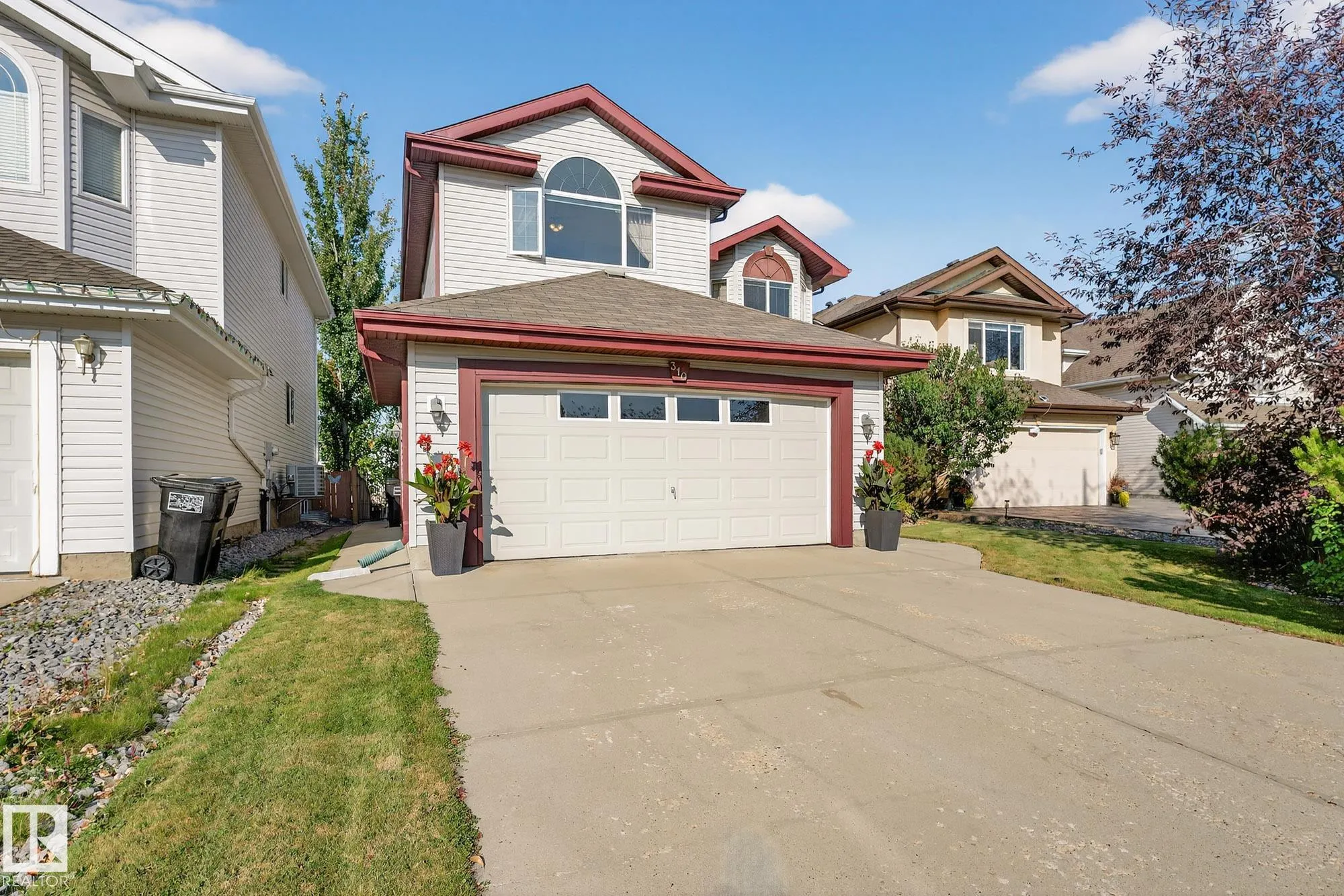 310 HILLIARD Close