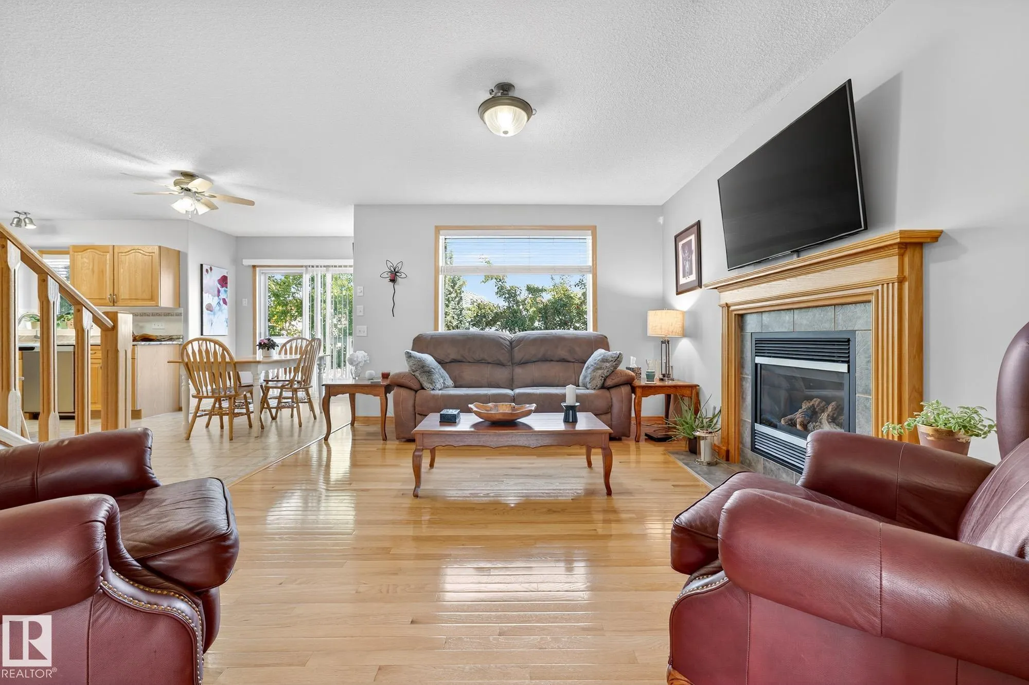 310 HILLIARD Close