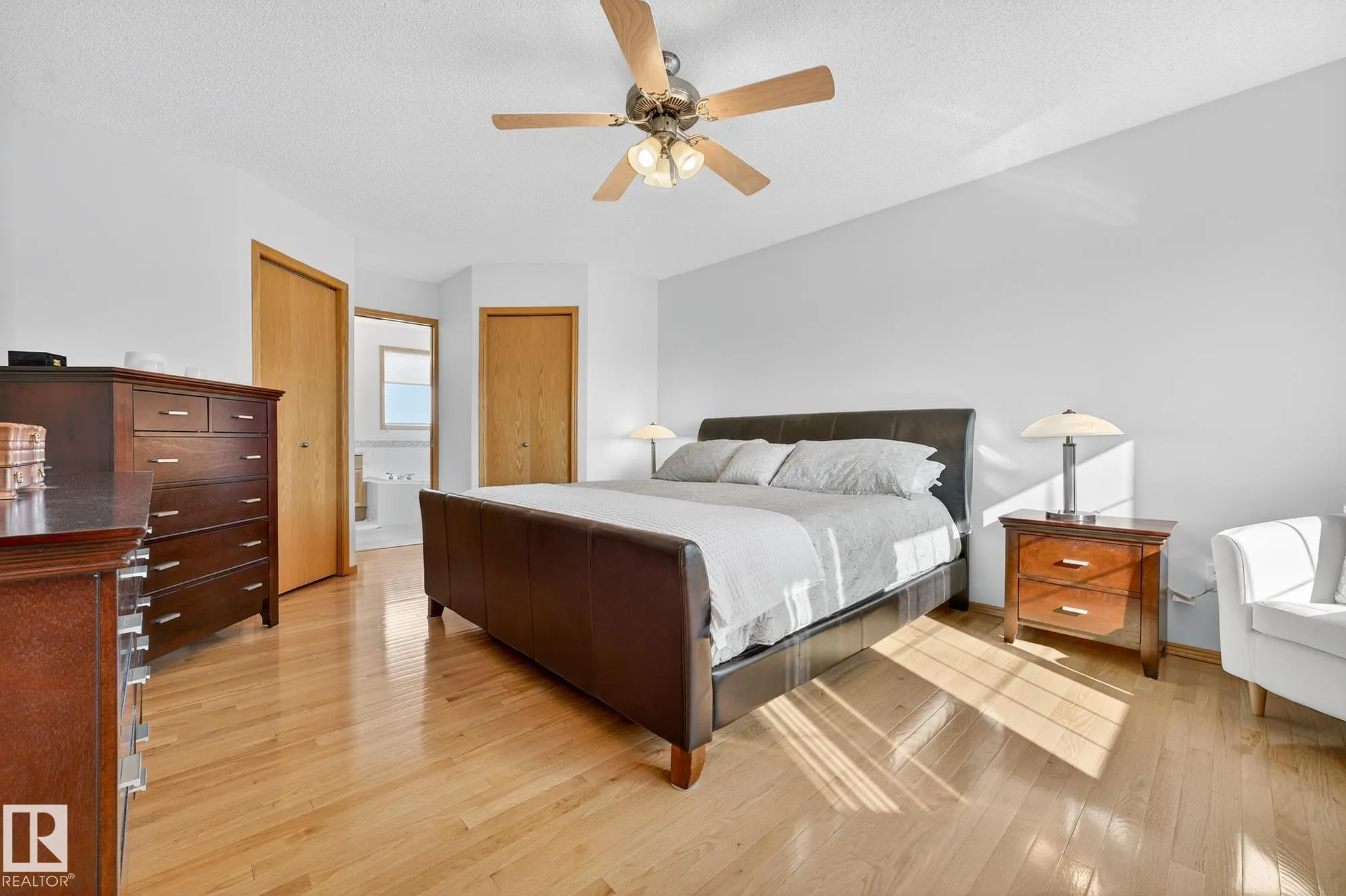 310 HILLIARD Close