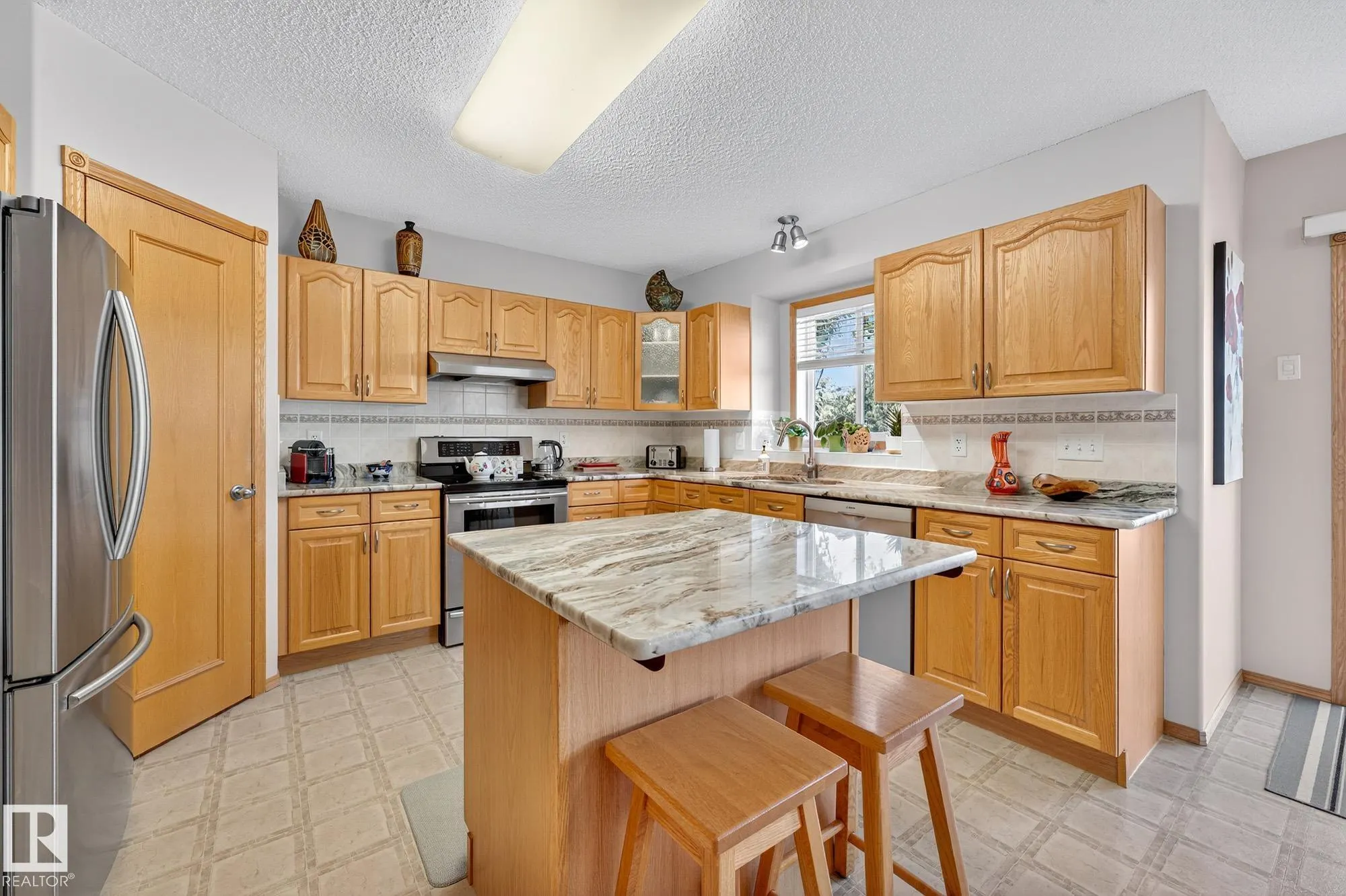 310 HILLIARD Close