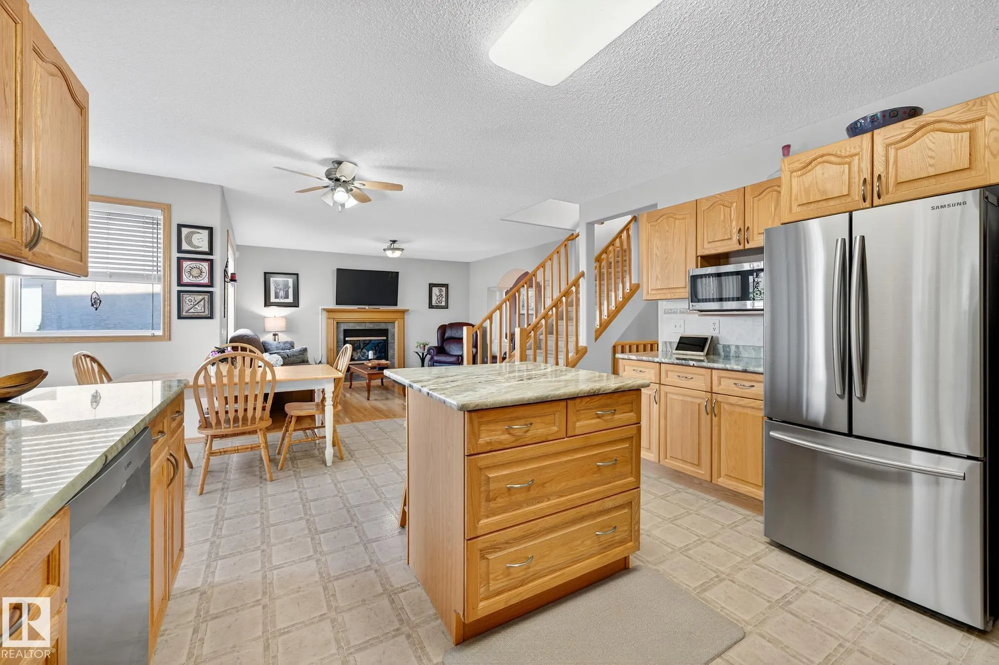 310 HILLIARD Close