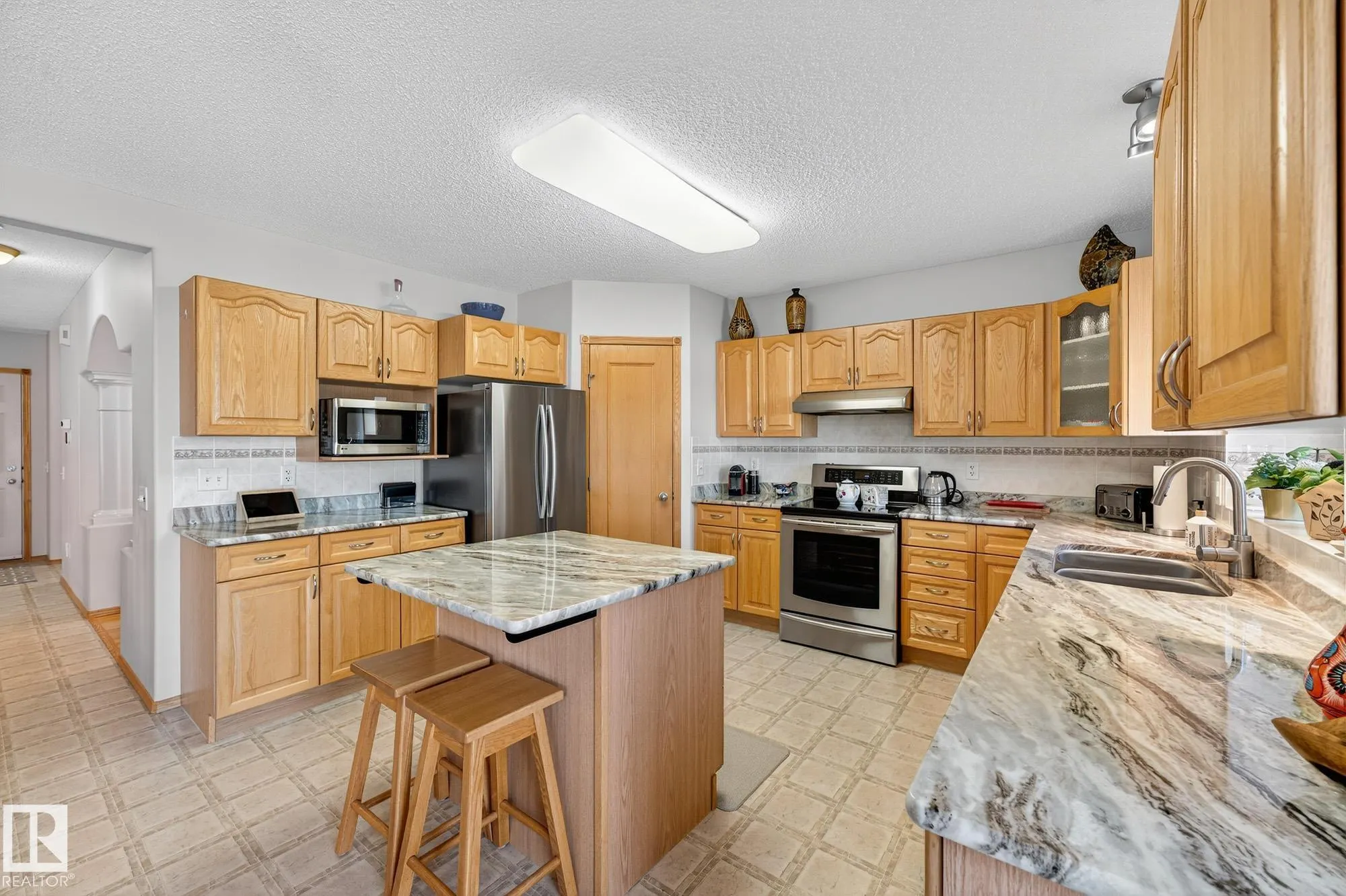 310 HILLIARD Close