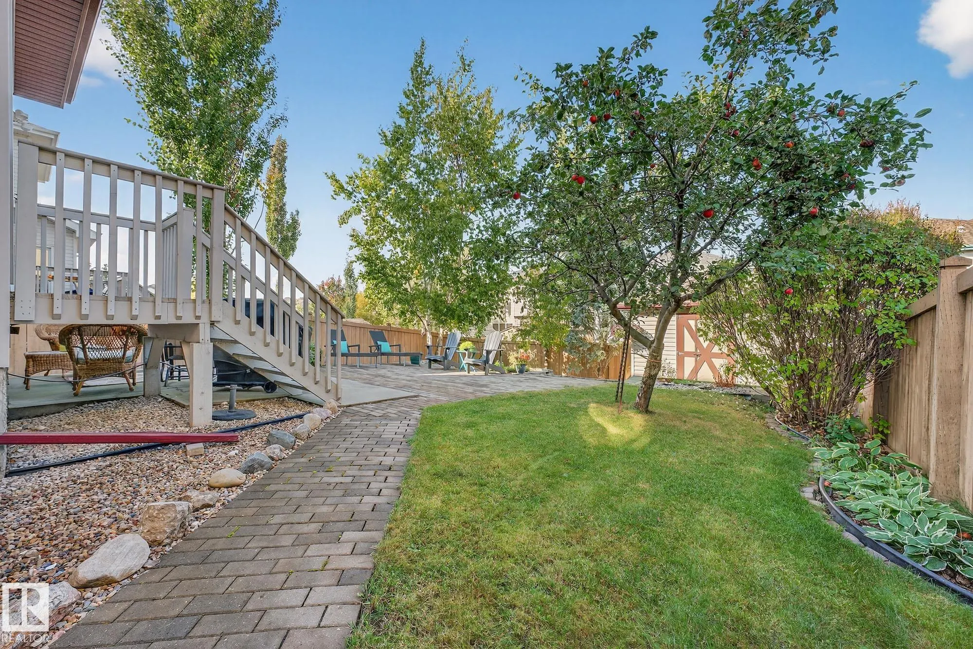 310 HILLIARD Close