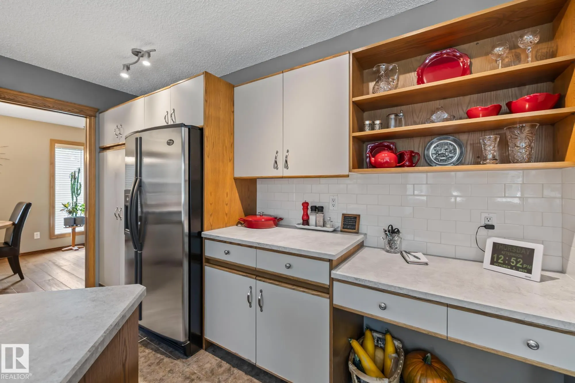 3 HARNOIS Place