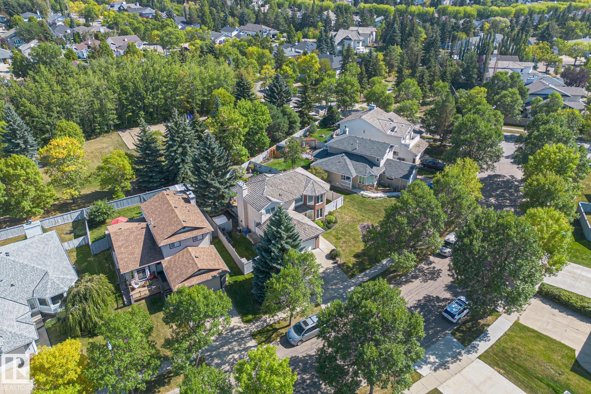3 HARNOIS Place