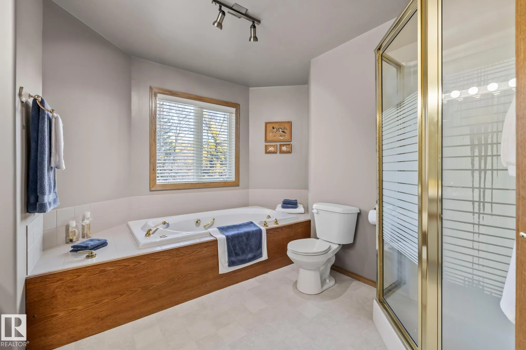 3 HARNOIS Place