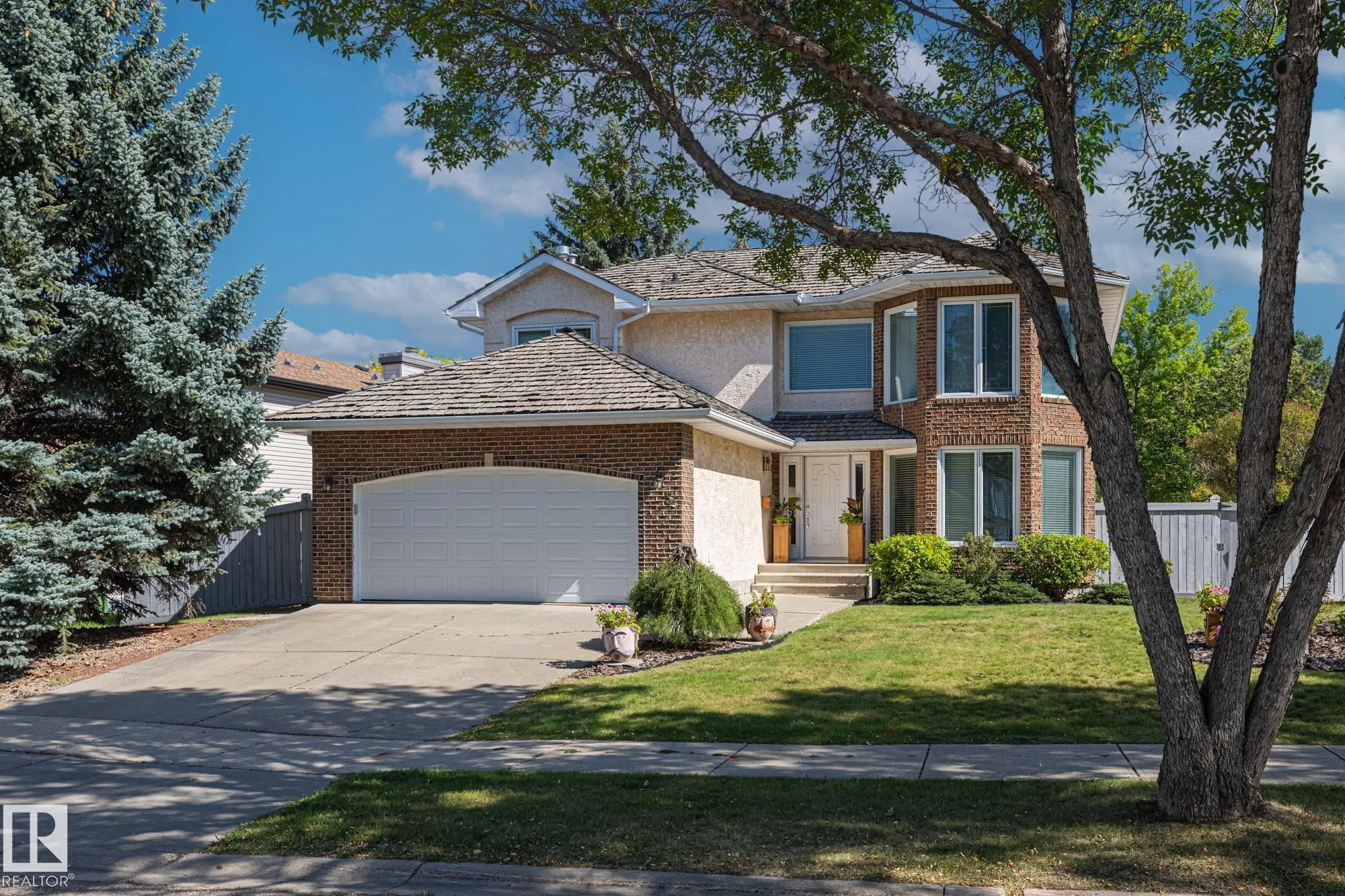 3 HARNOIS Place