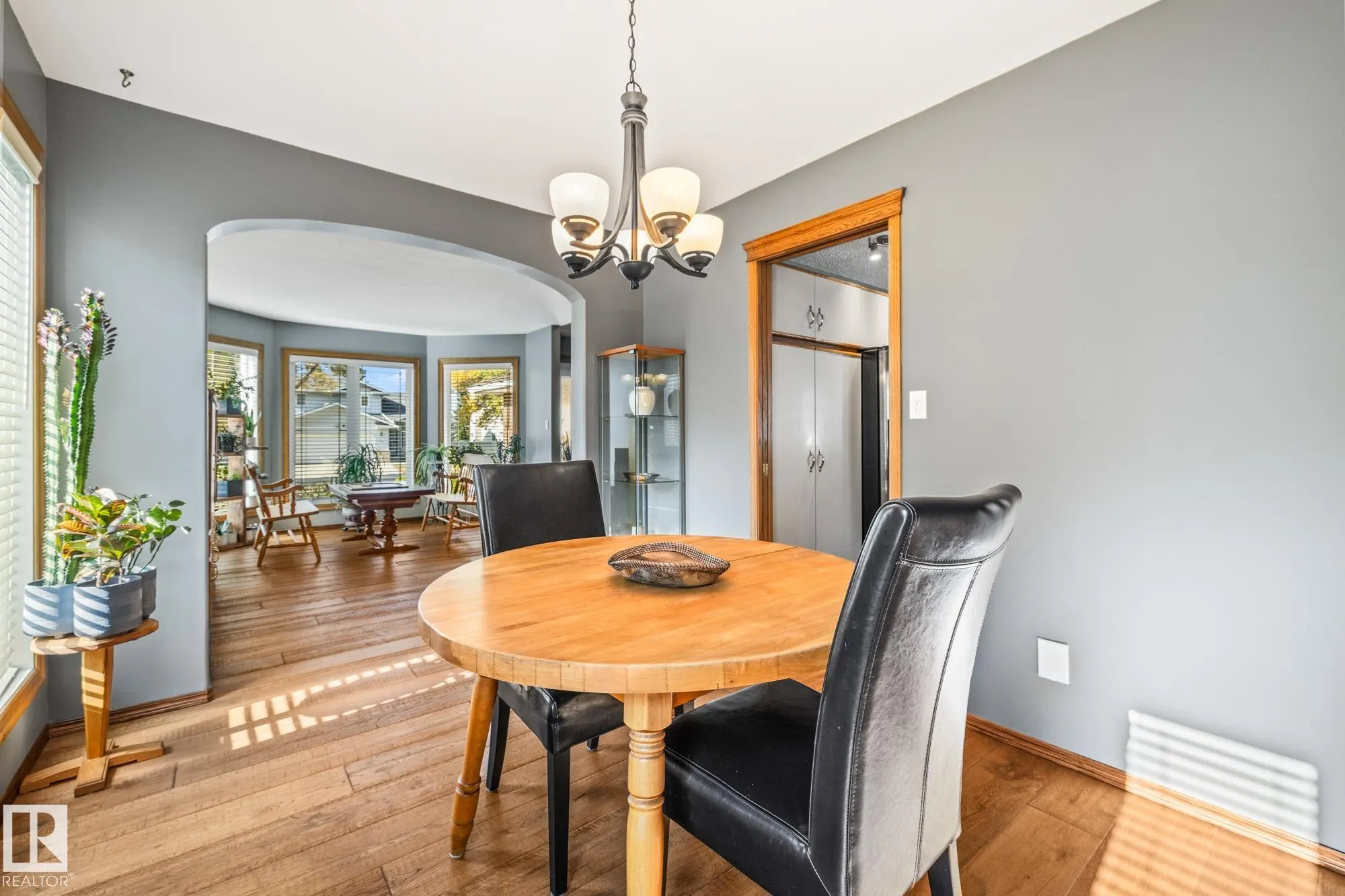 3 HARNOIS Place