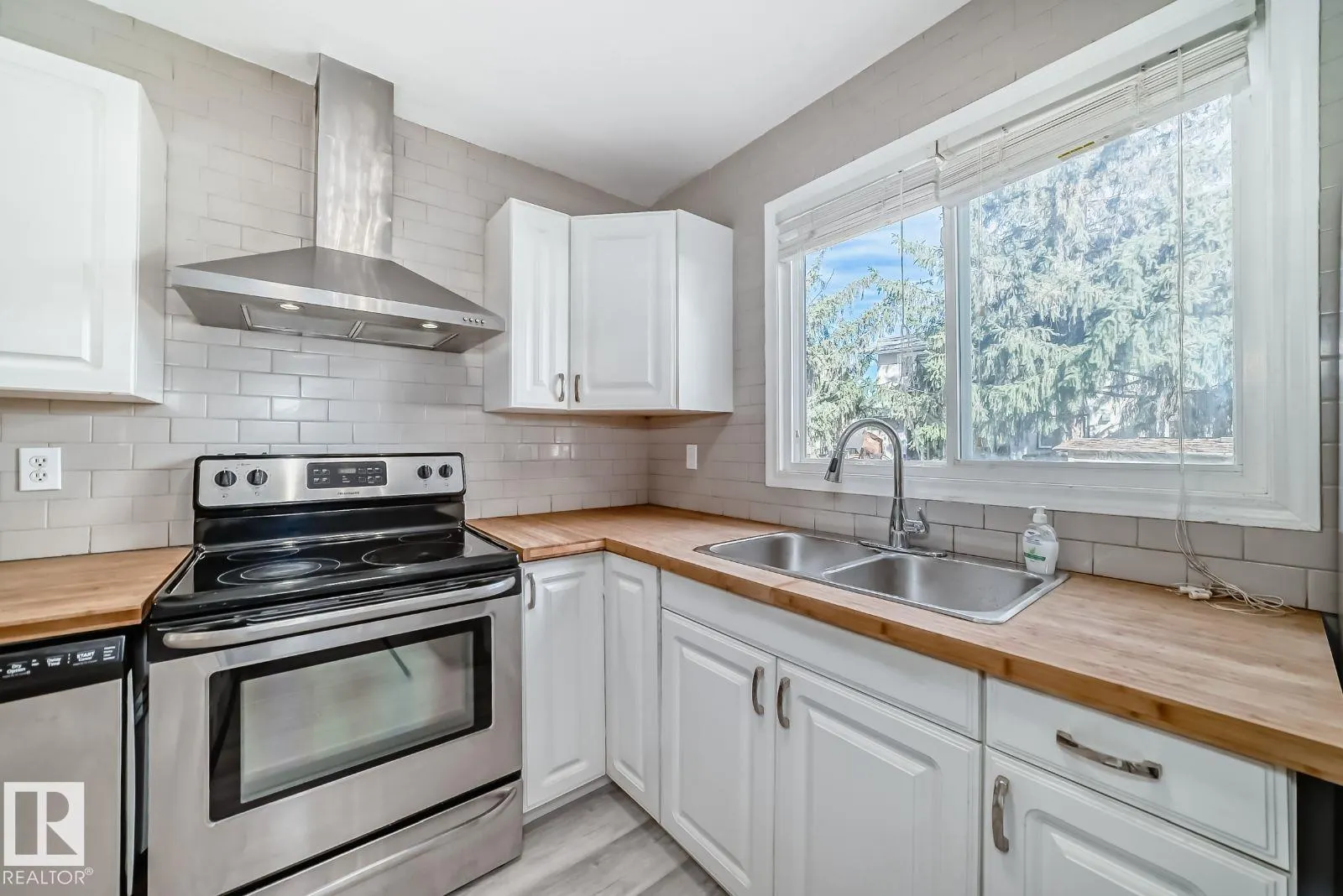 10936 BEAUMARIS Road
