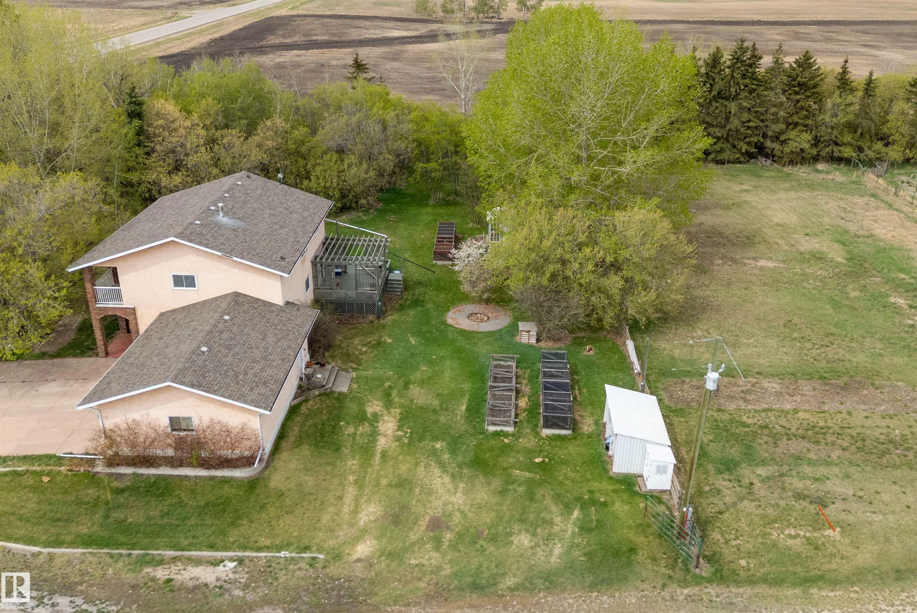 240028 TWP 460