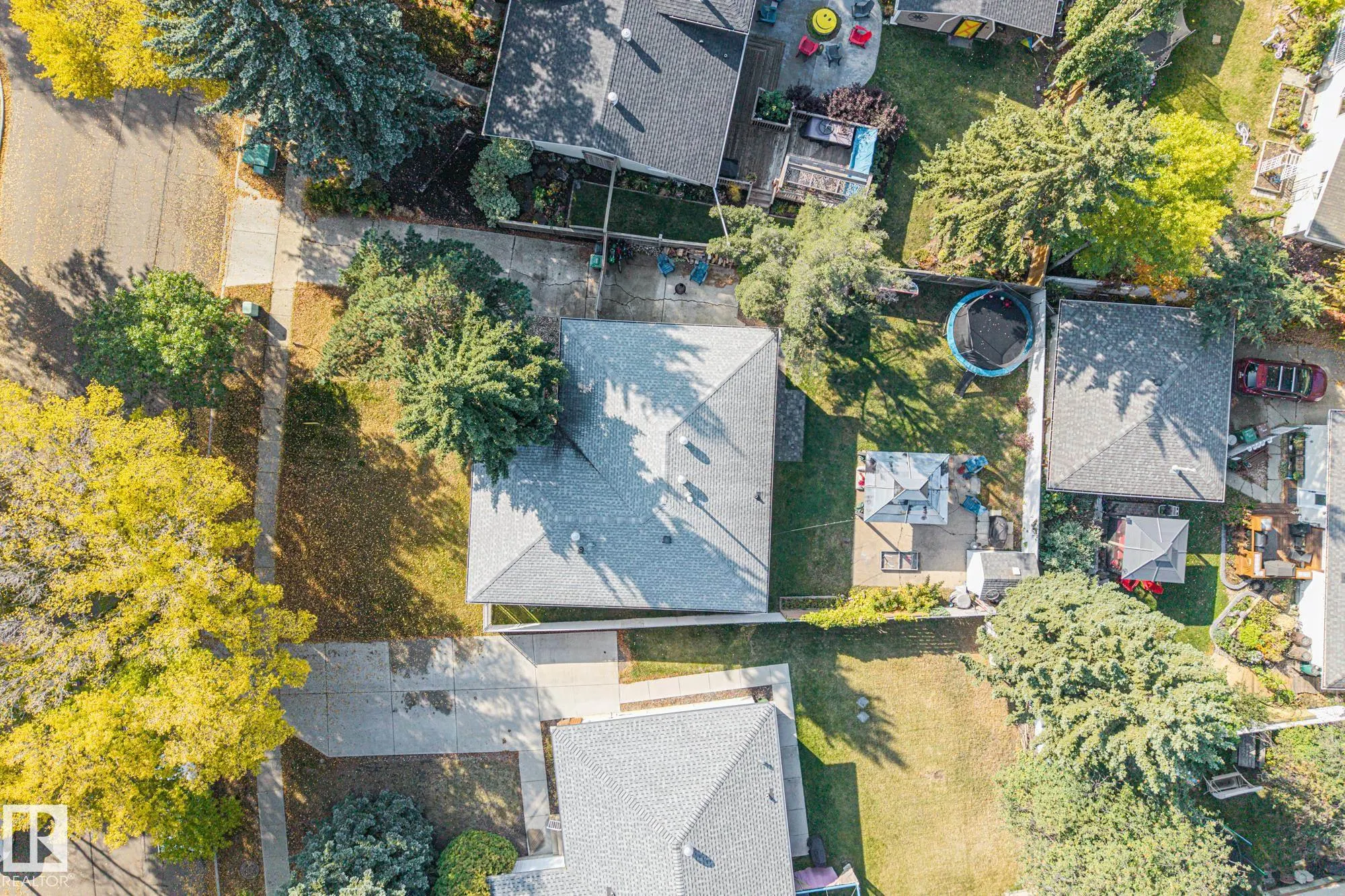 18 BURNHAM Avenue