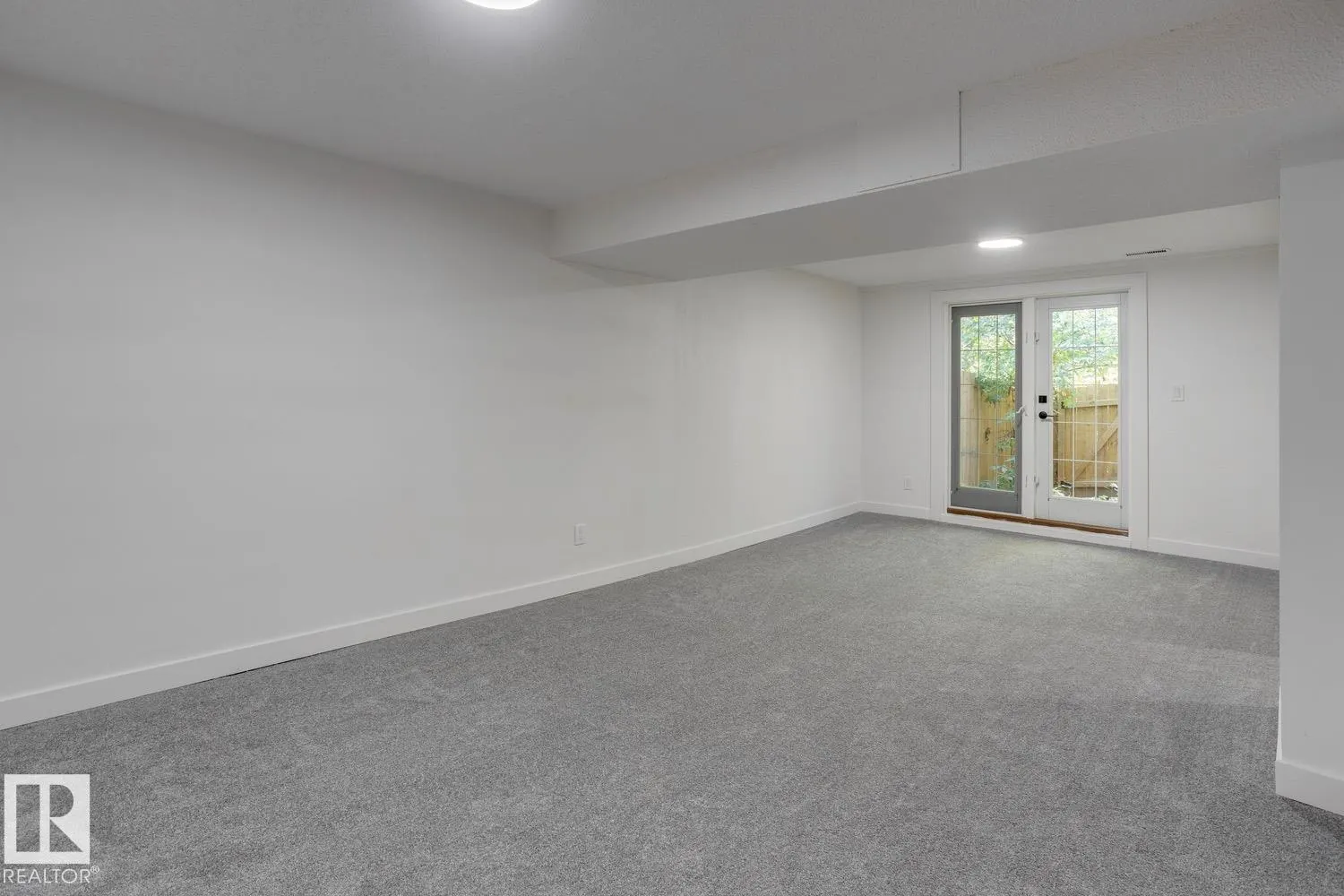 73 RIDGEWOOD Terrace