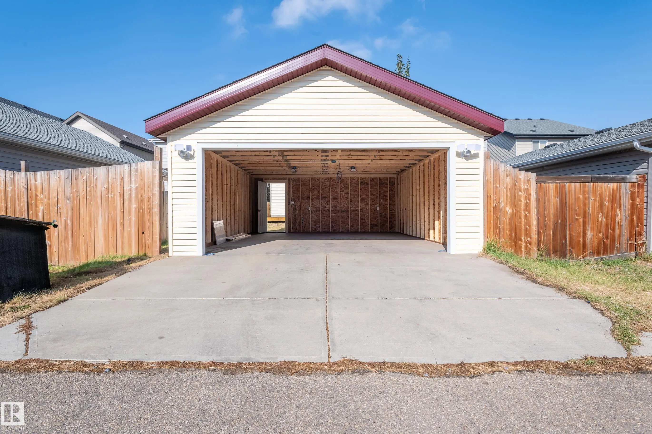 1065 MCCONACHIE Boulevard