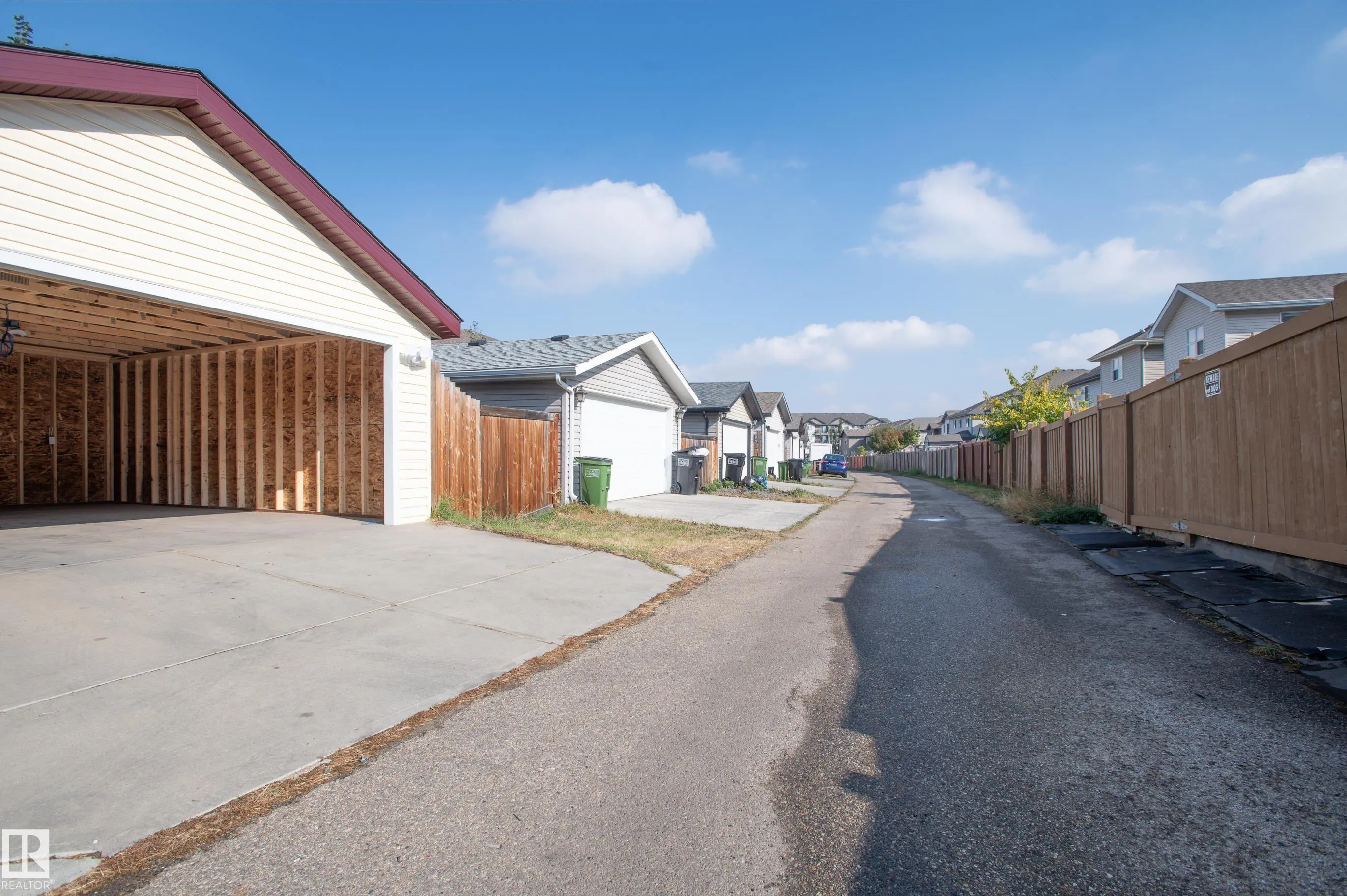 1065 MCCONACHIE Boulevard