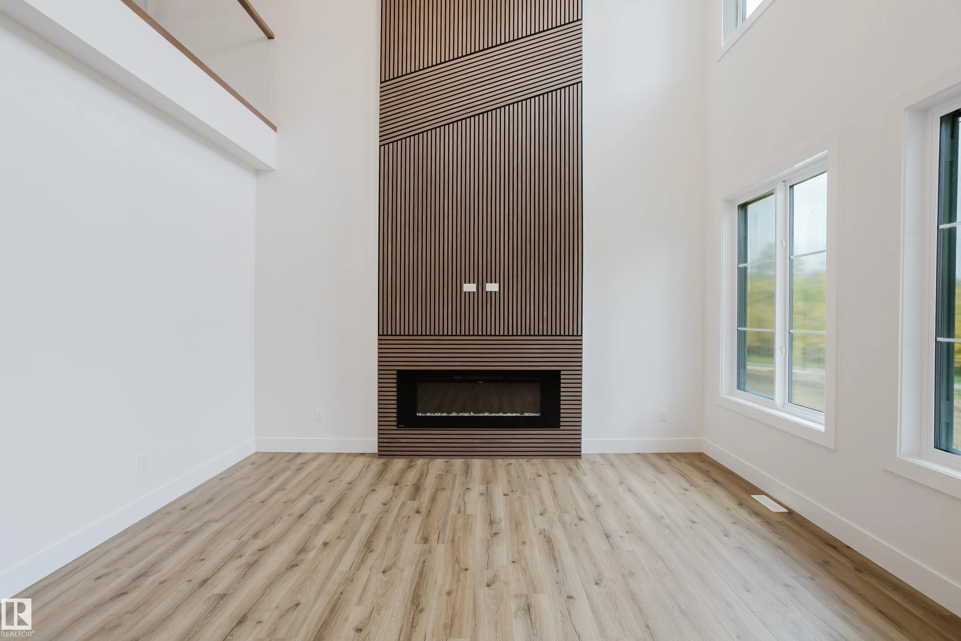21112 26 Avenue