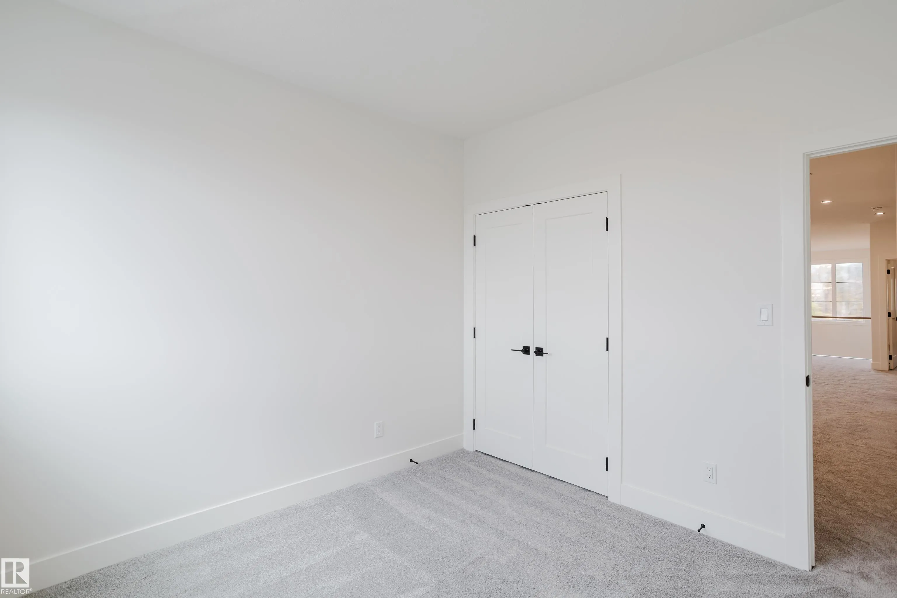 21112 26 Avenue