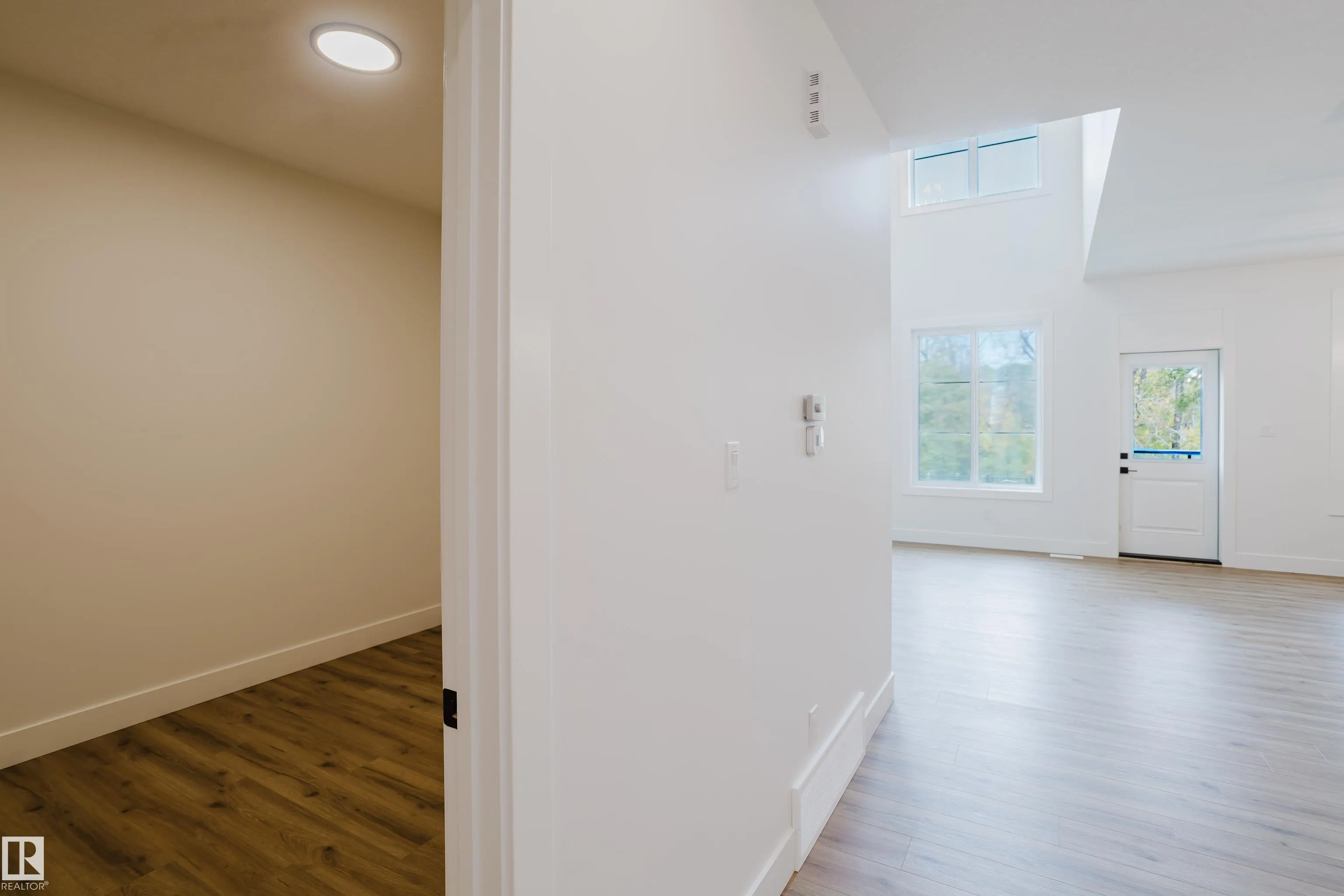 21112 26 Avenue