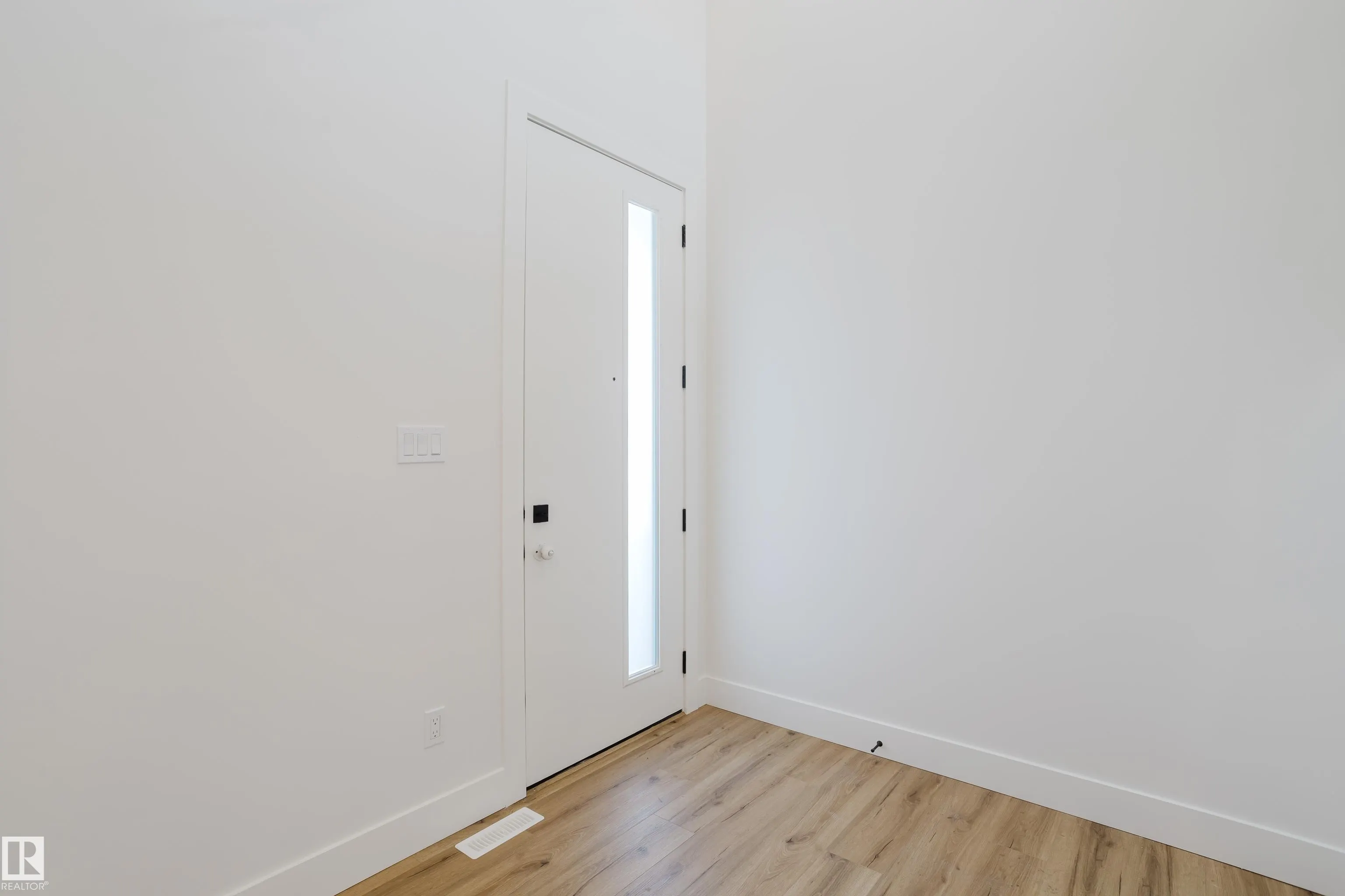 21112 26 Avenue