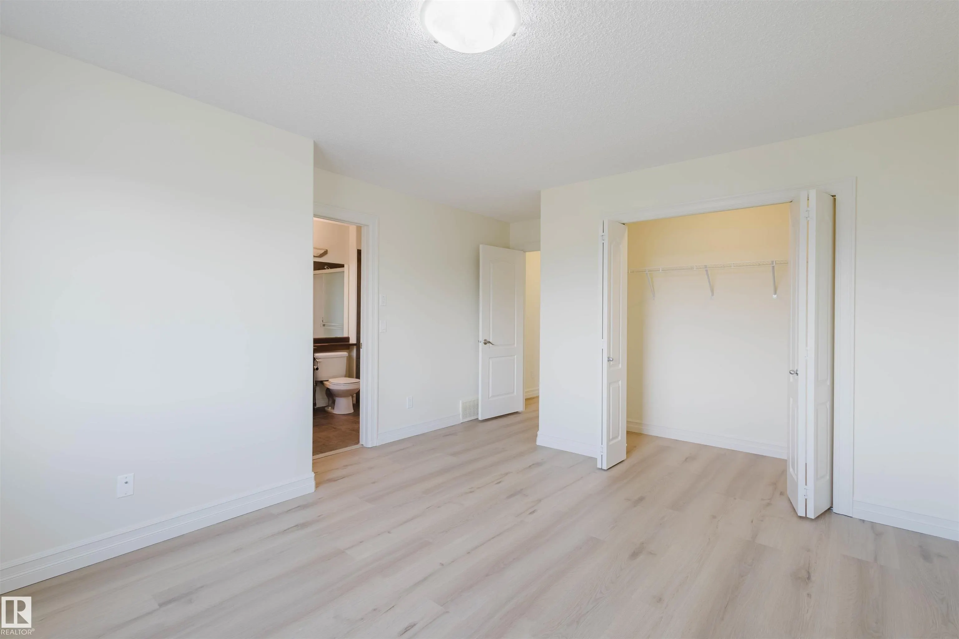 33 CATALINA CT