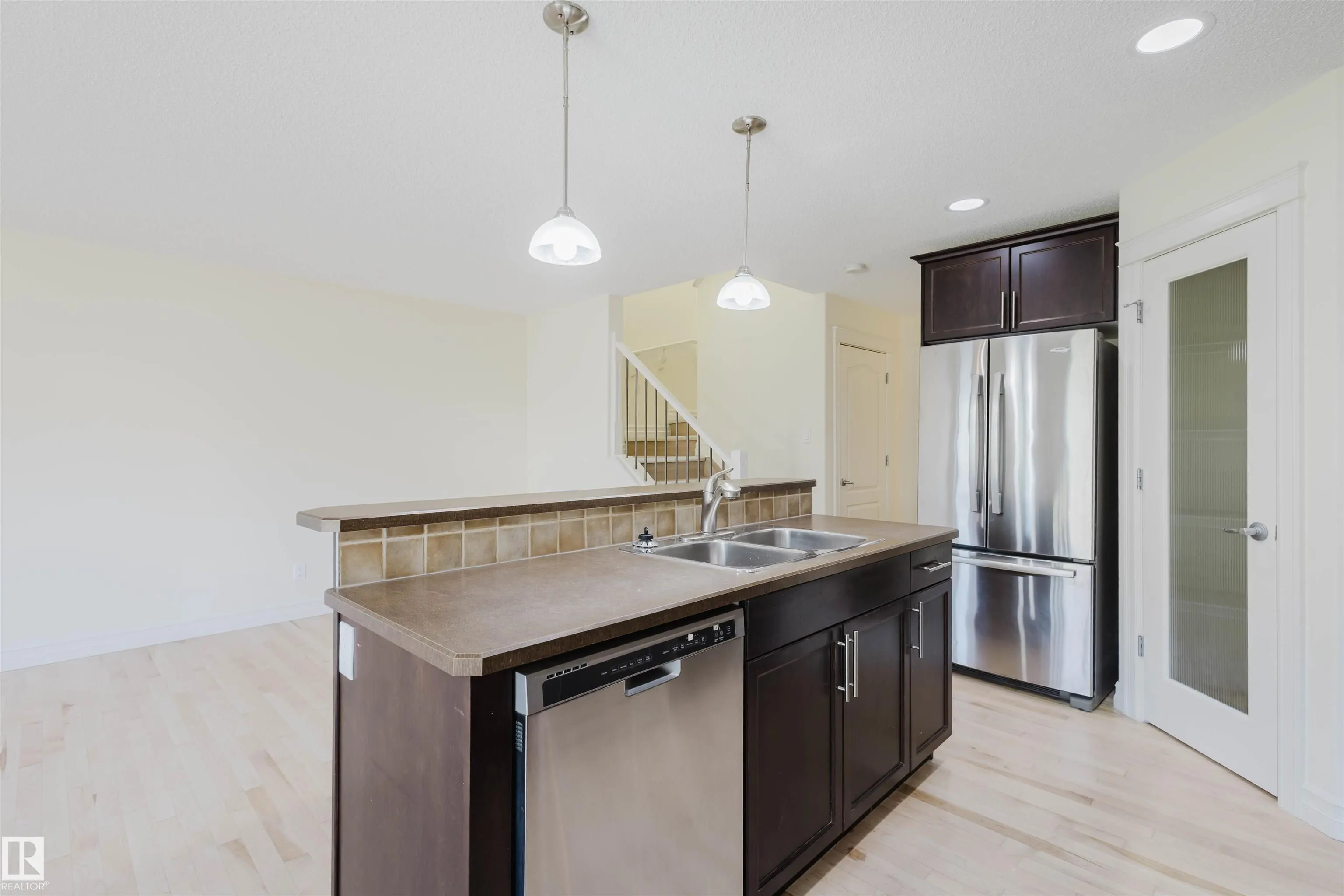 33 CATALINA CT