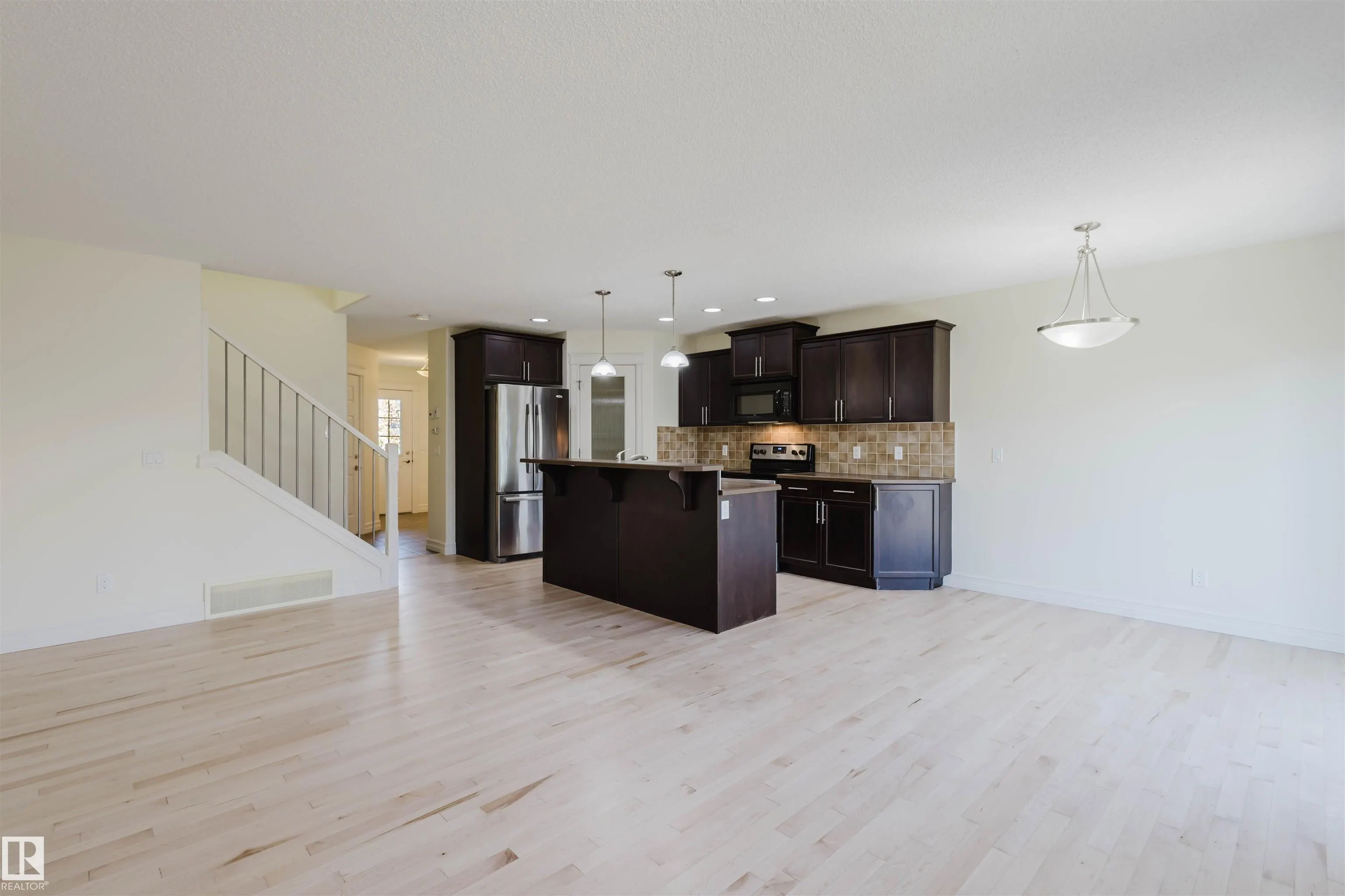33 CATALINA CT