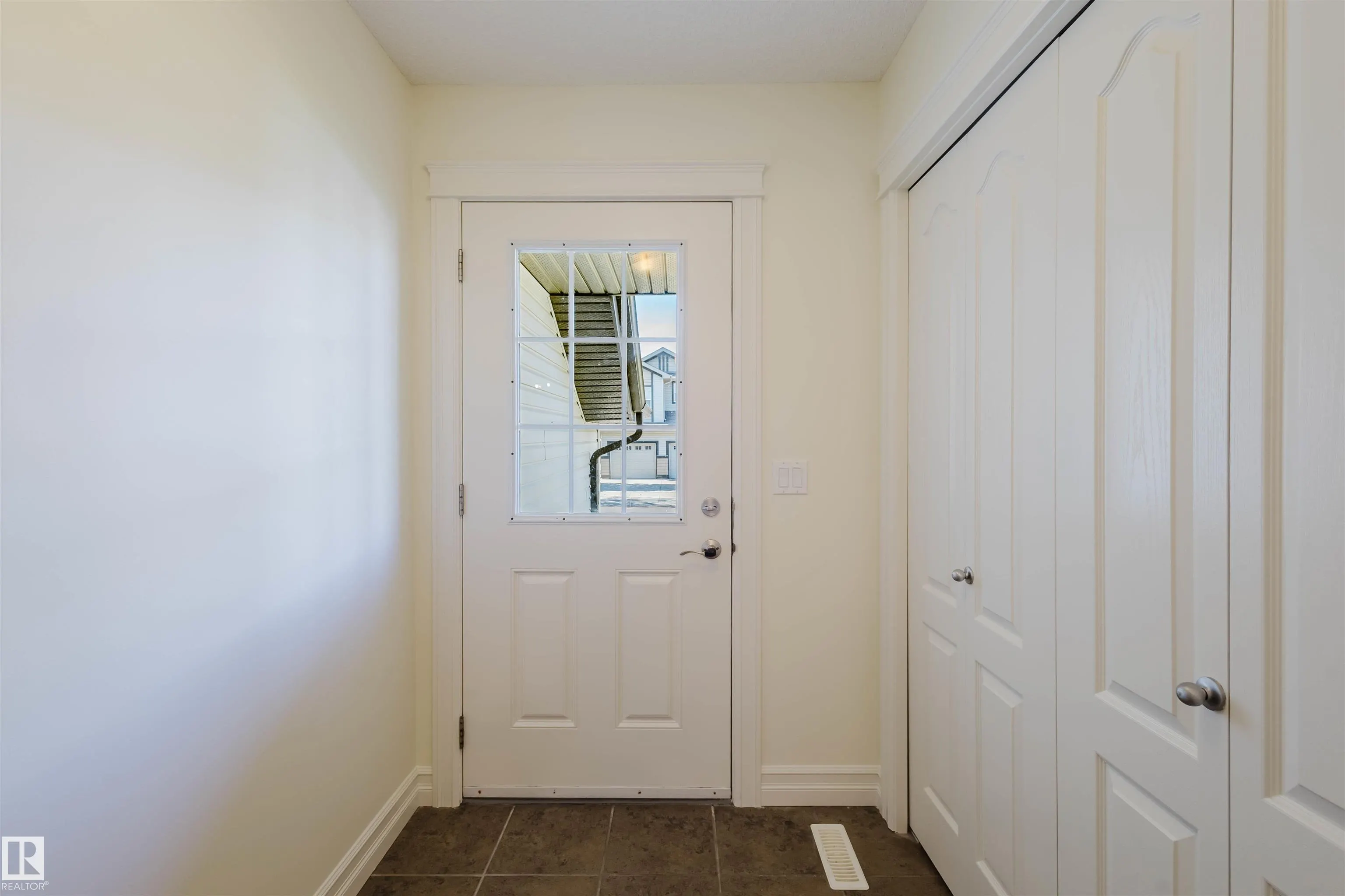33 CATALINA CT