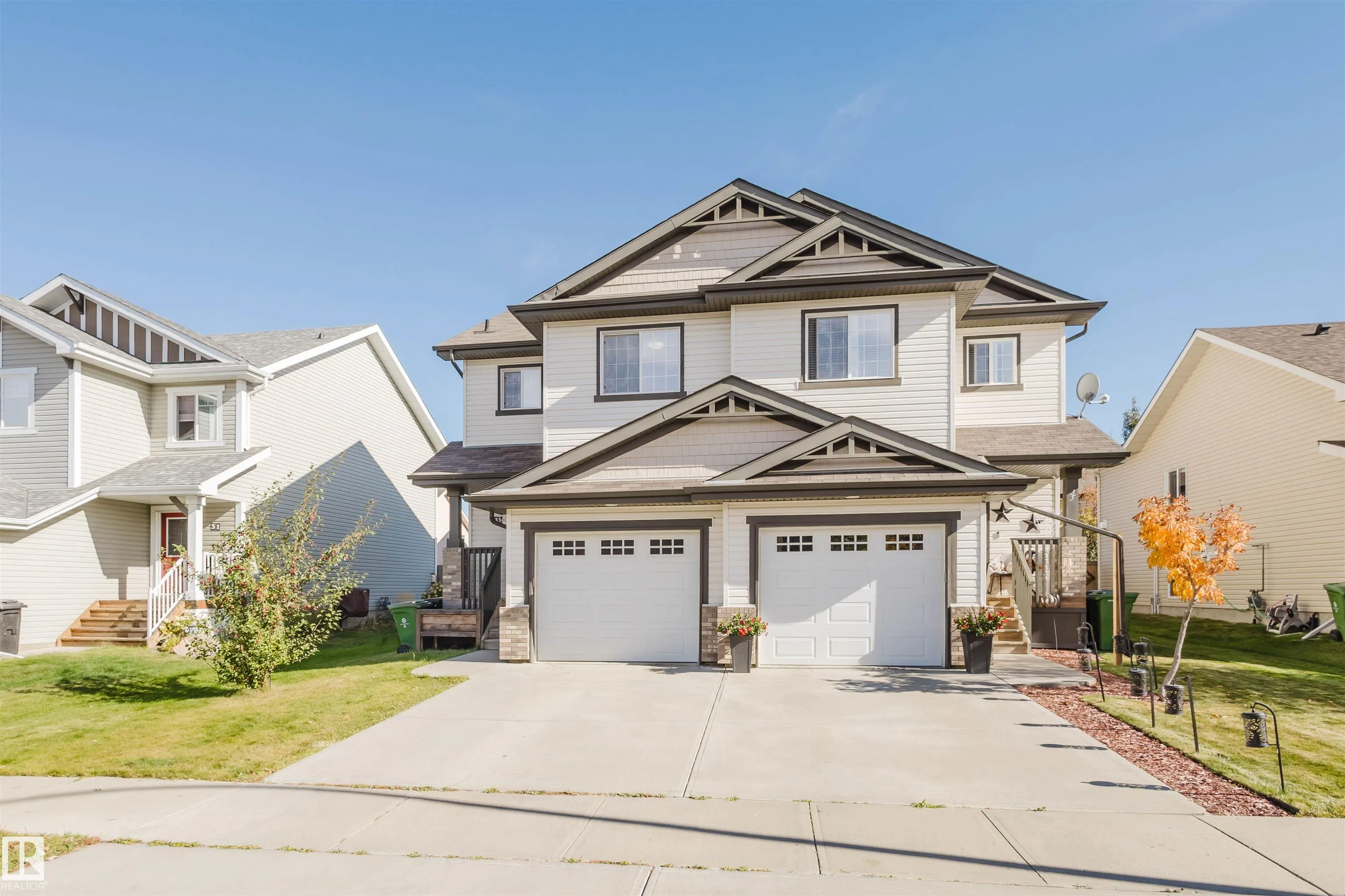 33 CATALINA CT