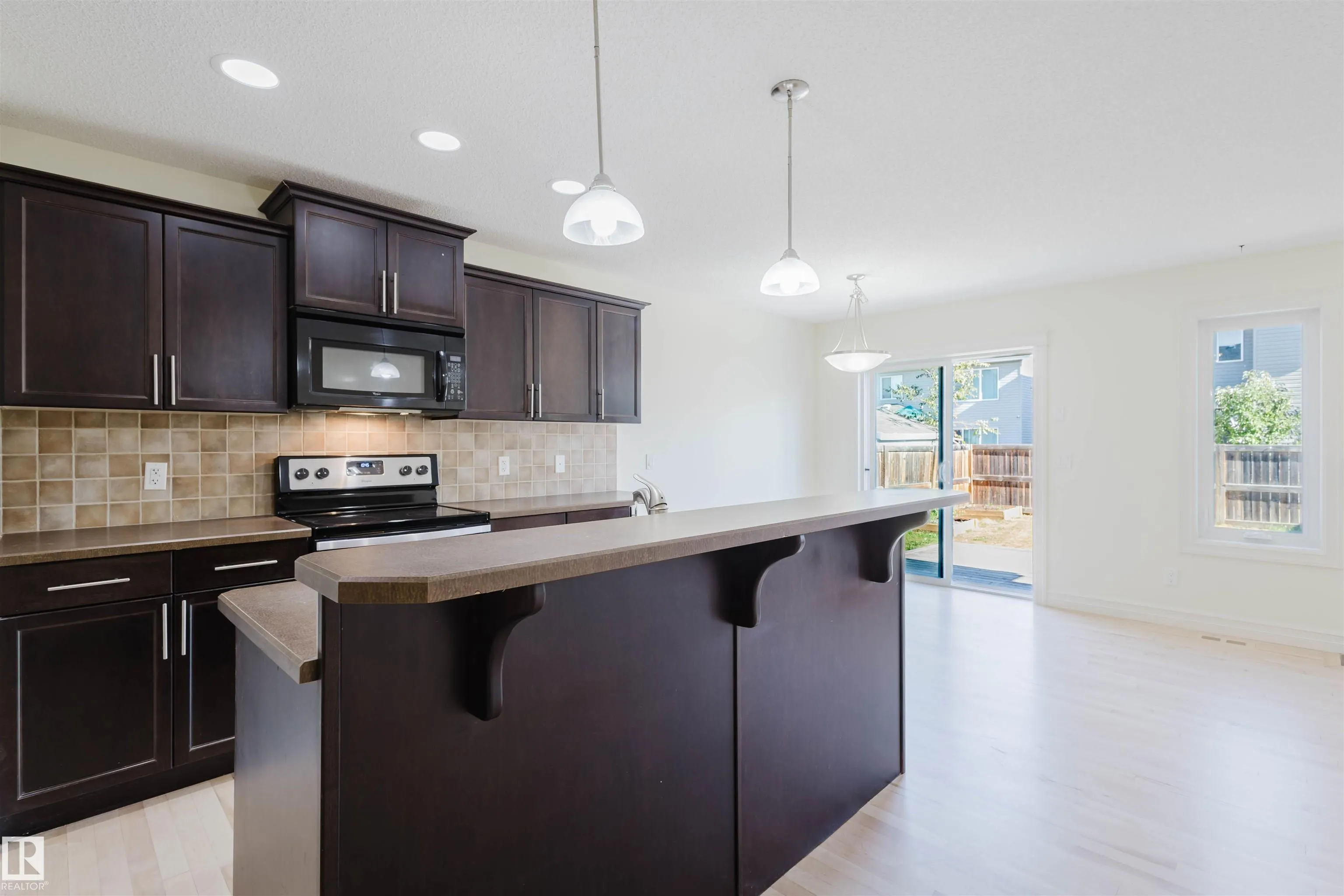 33 CATALINA CT