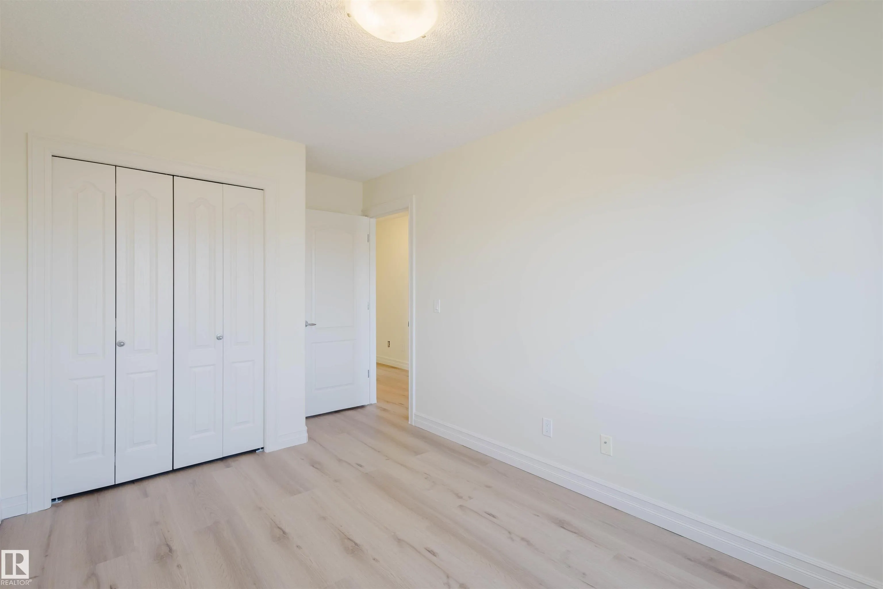 33 CATALINA CT