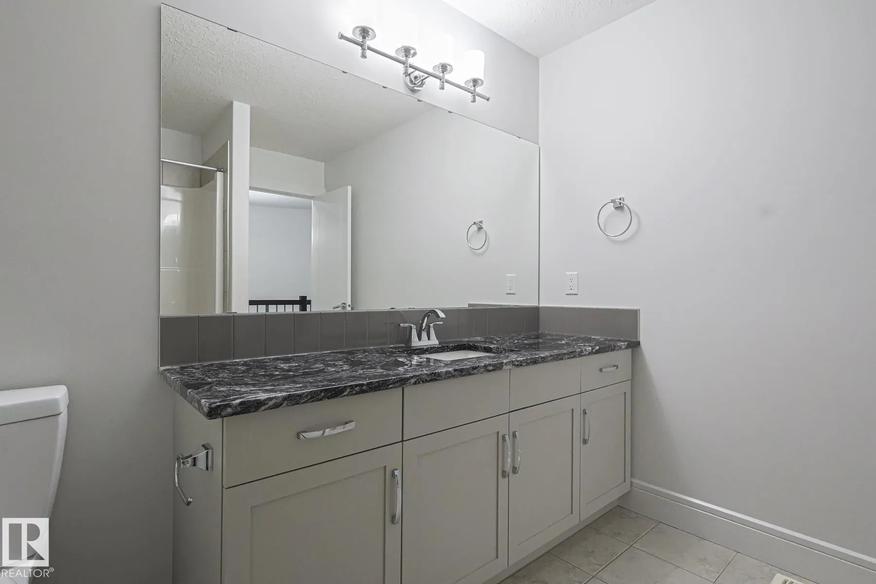 3167 WINSPEAR Crescent