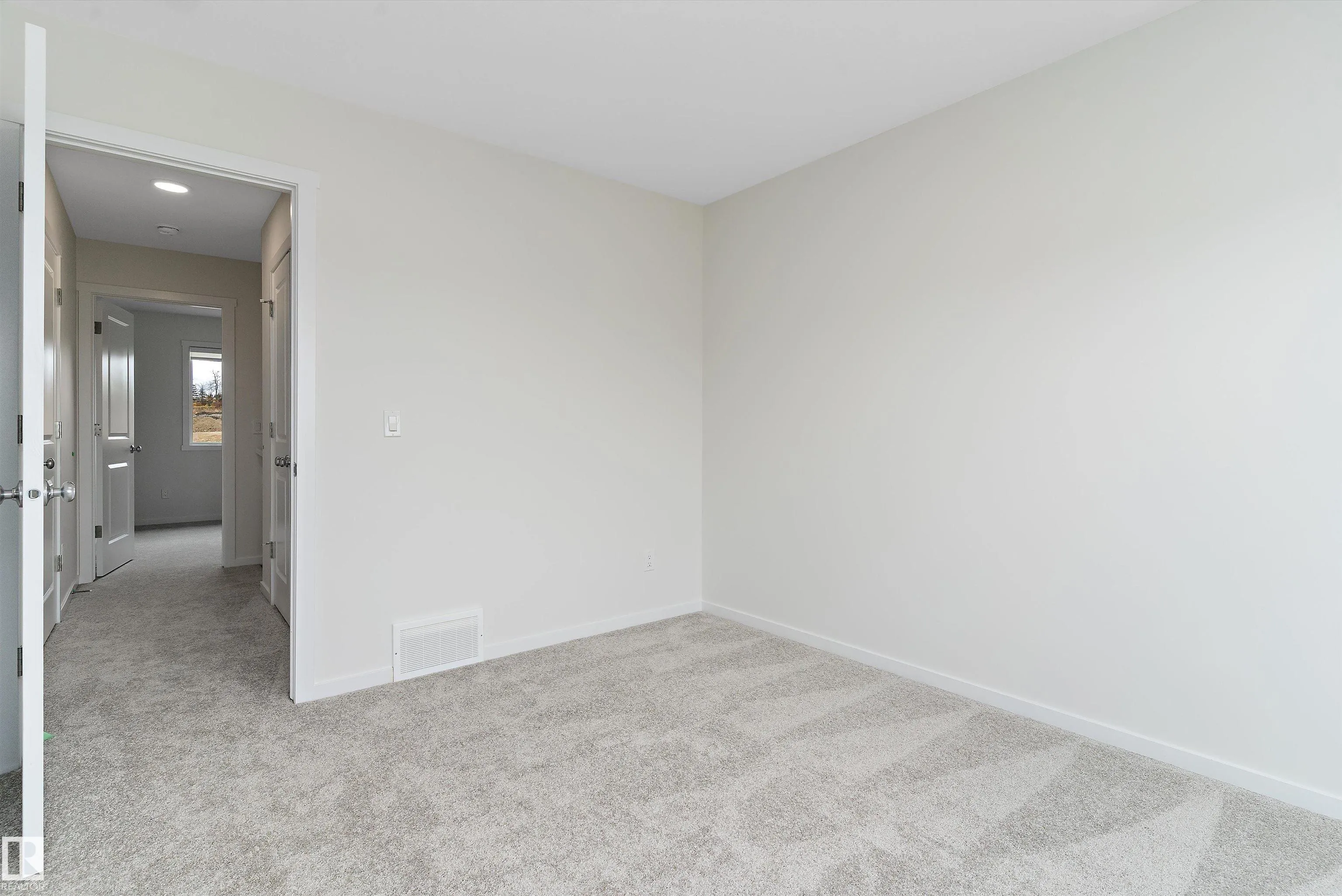 4277 Kinglet Drive