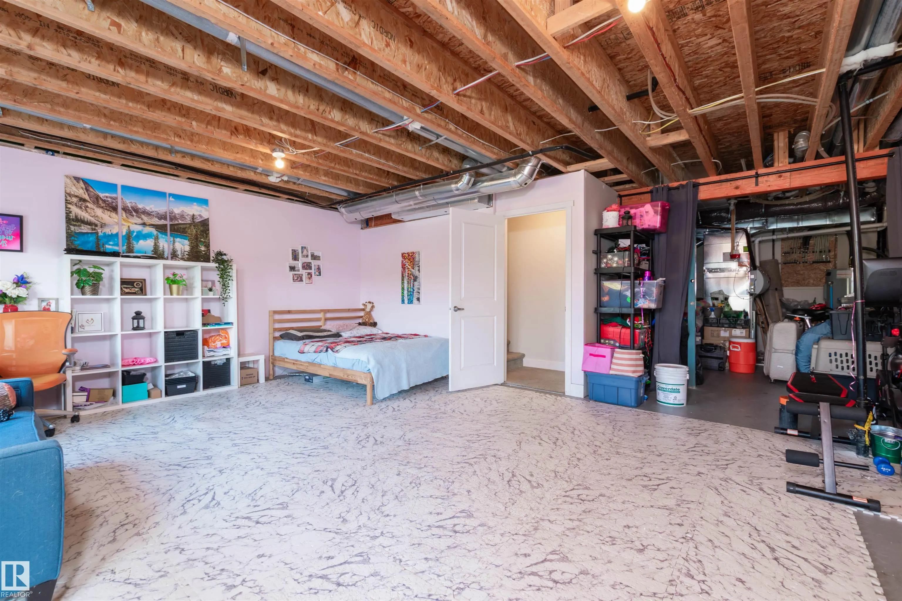 3805 CHERRY Loop