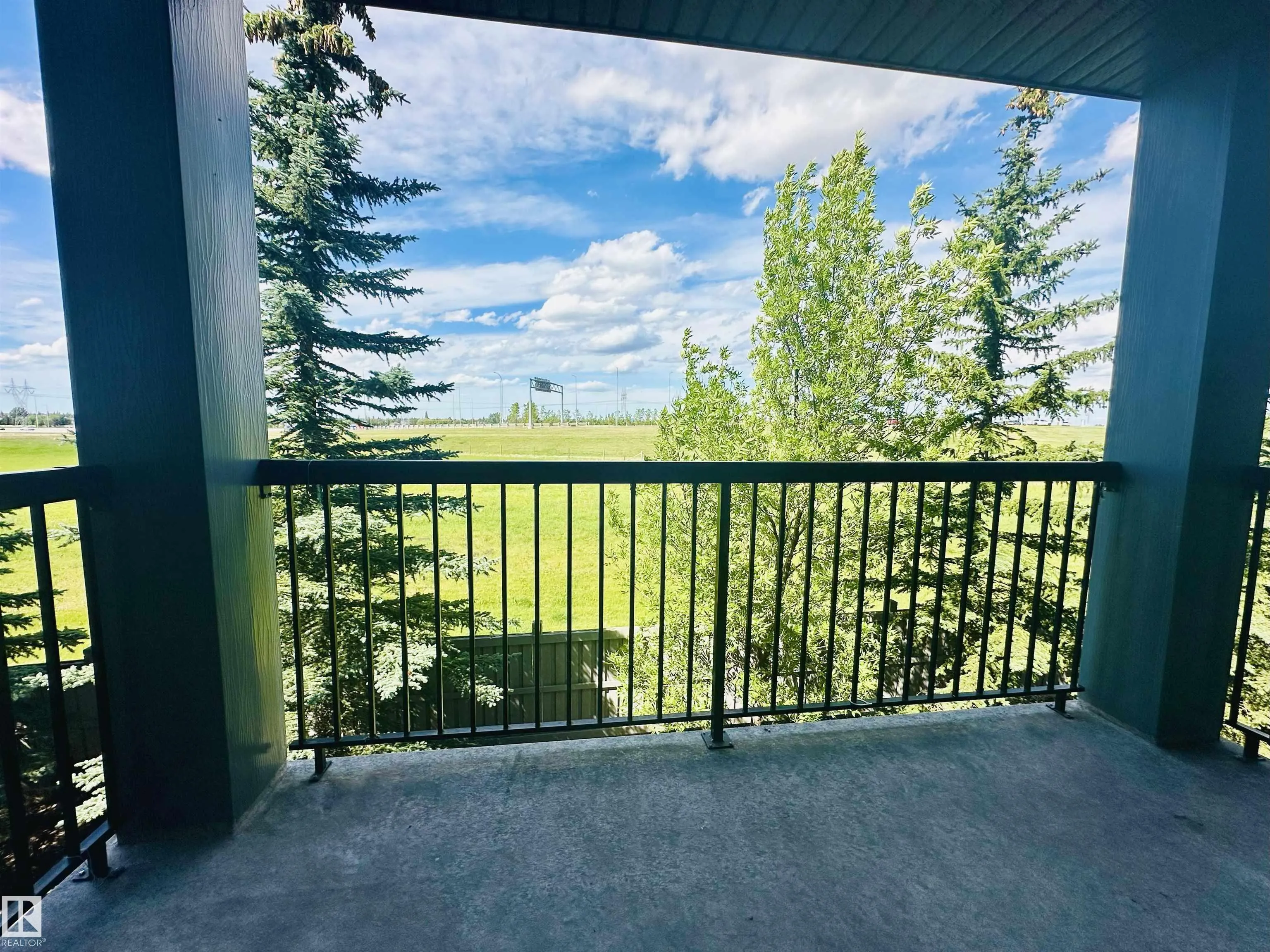 646 MCALLISTER Loop
