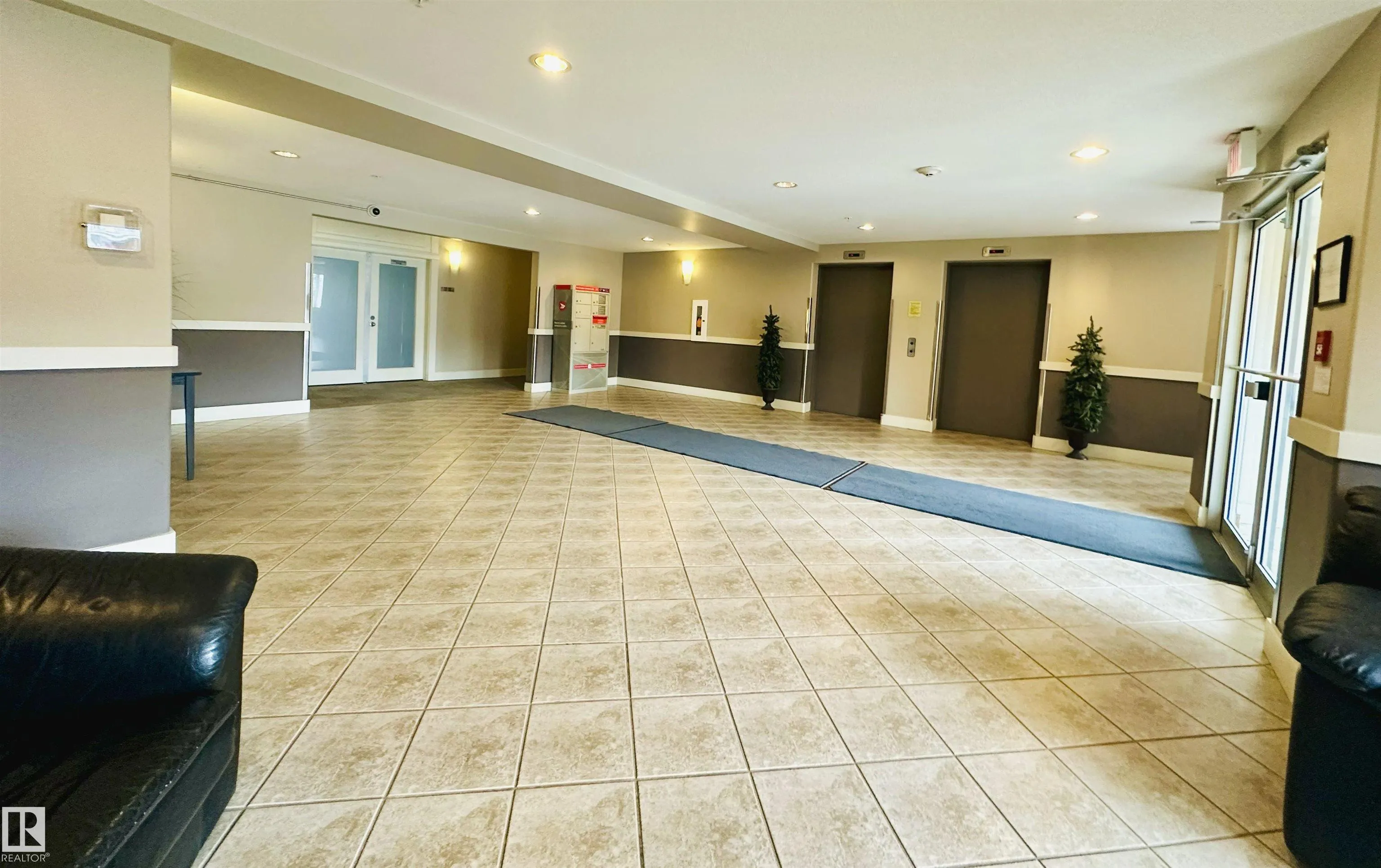 646 MCALLISTER Loop