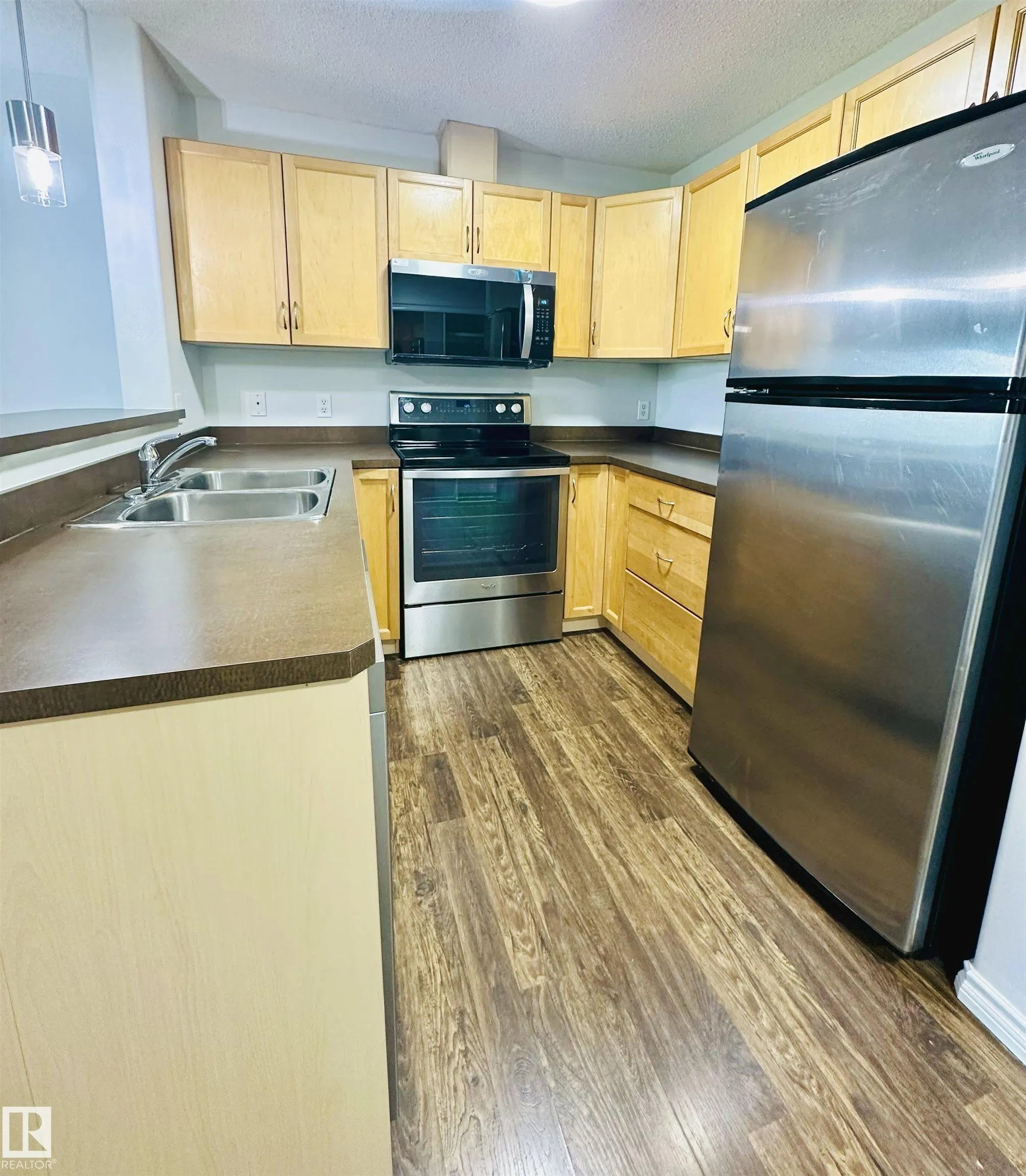 646 MCALLISTER Loop