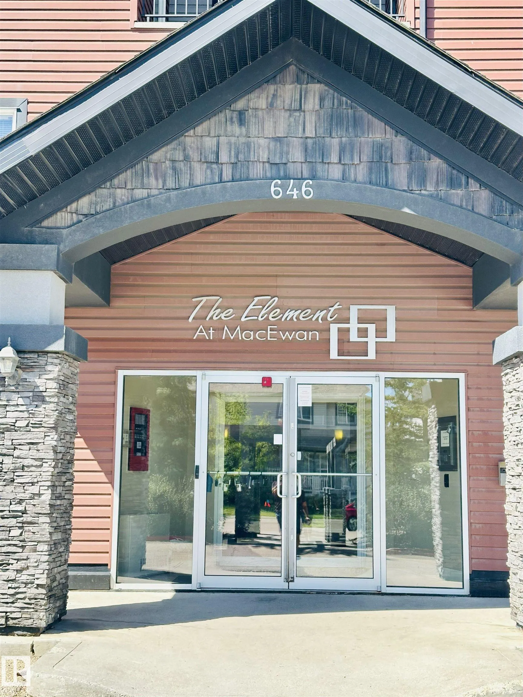 646 MCALLISTER Loop