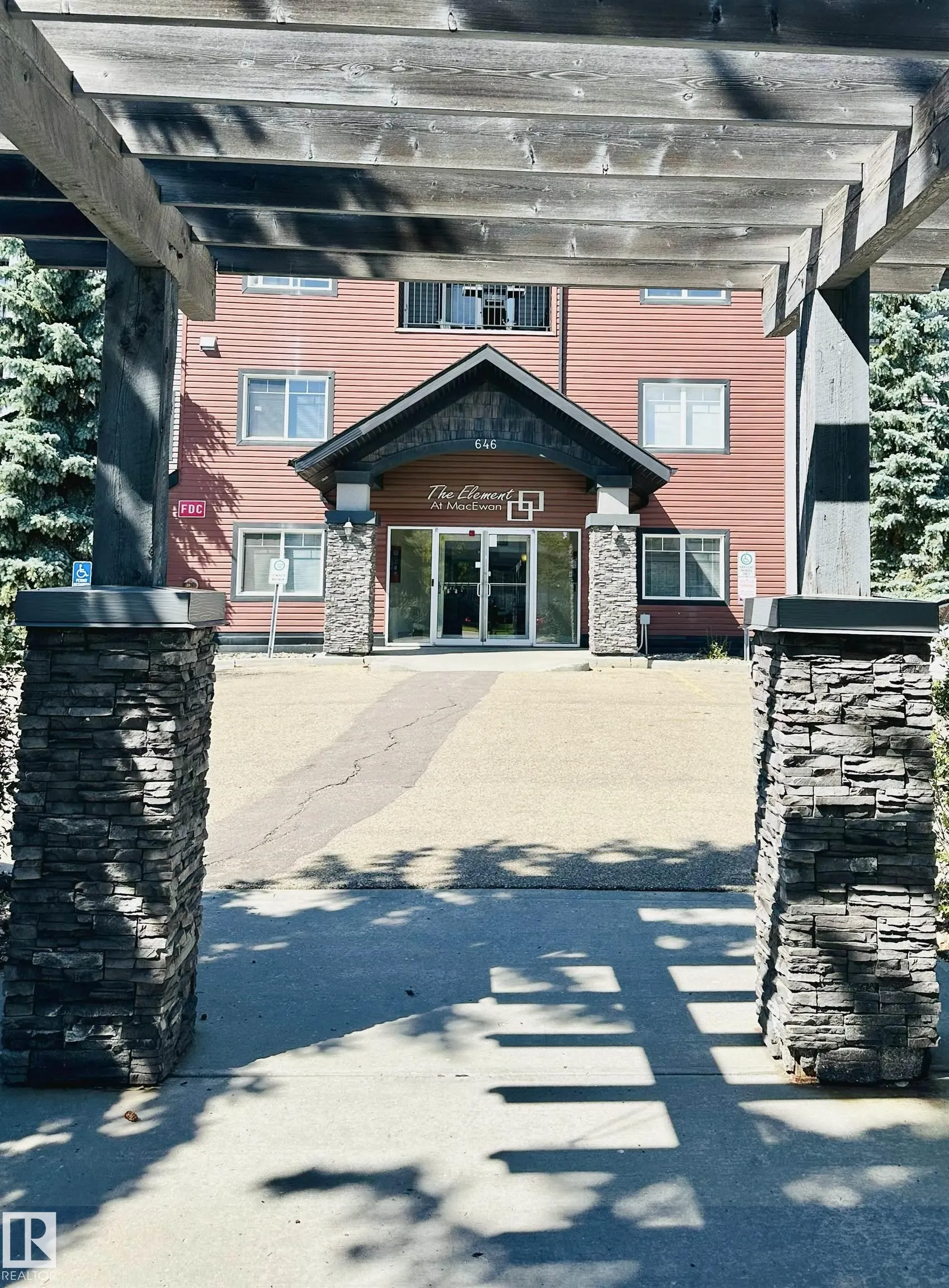 646 MCALLISTER Loop