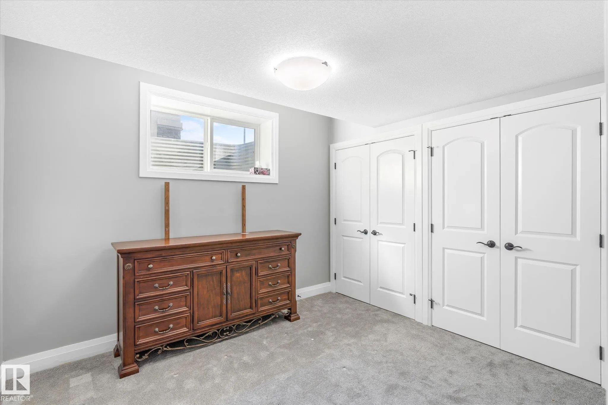 5 SPARROW Close