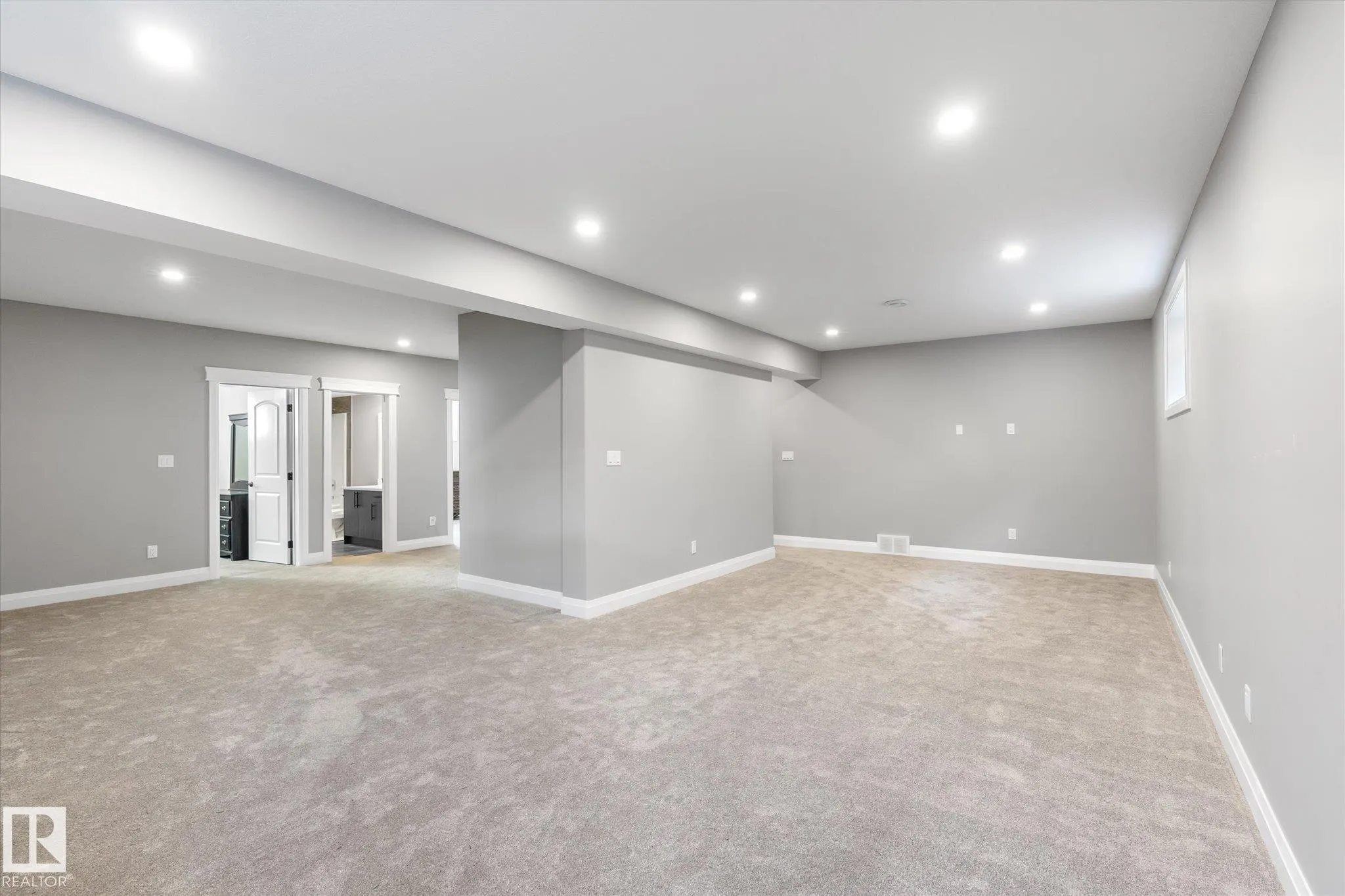 5 SPARROW Close
