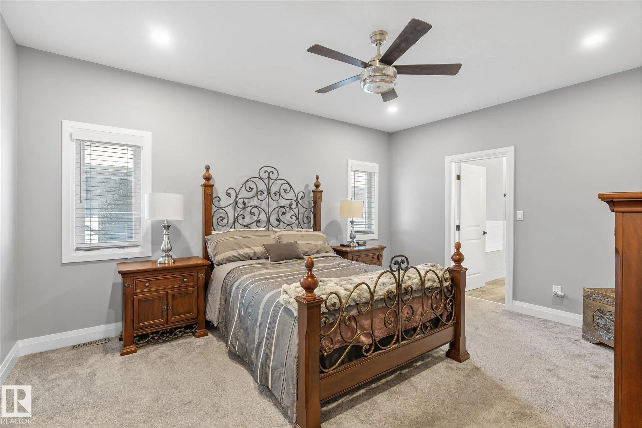 5 SPARROW Close