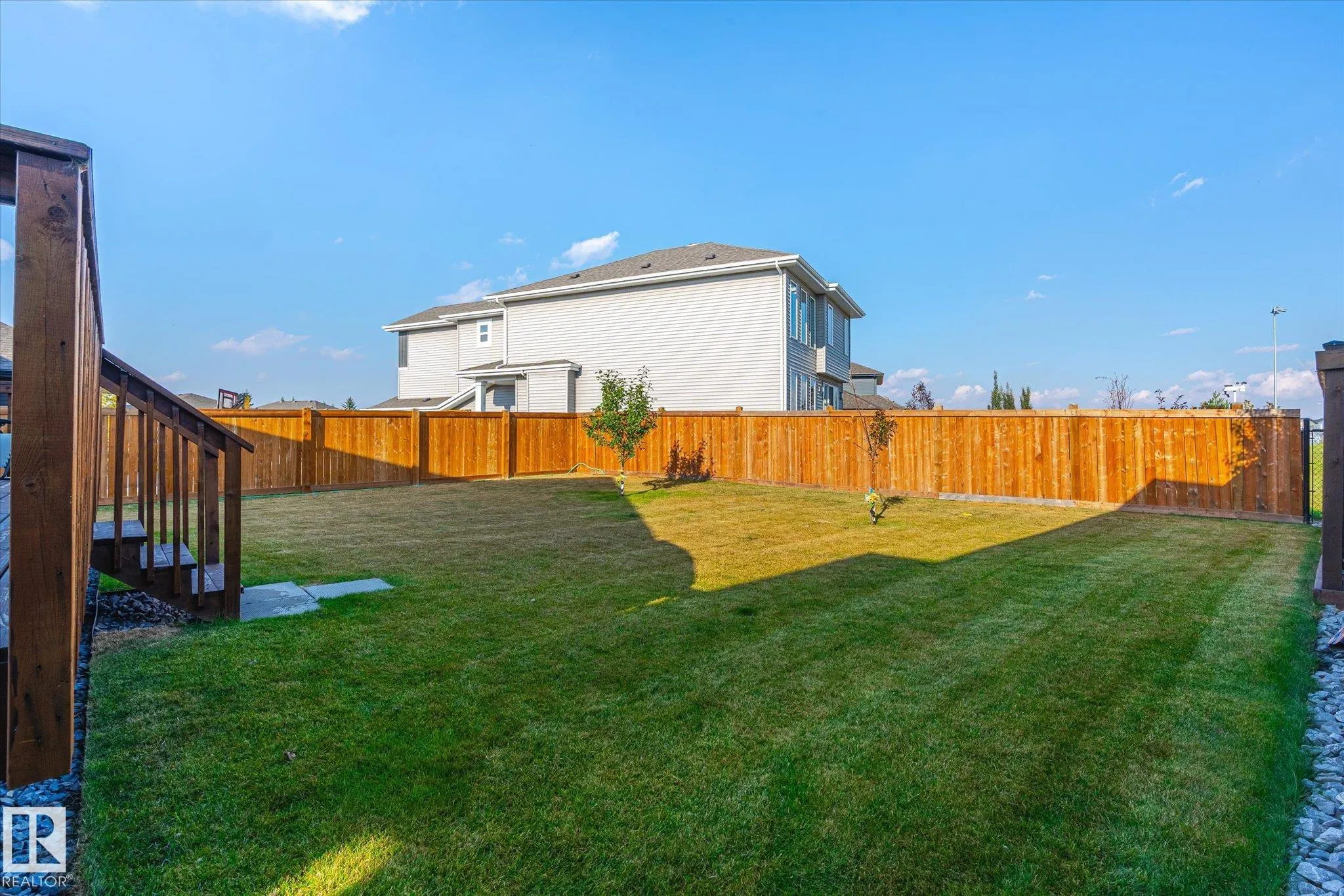 5 SPARROW Close