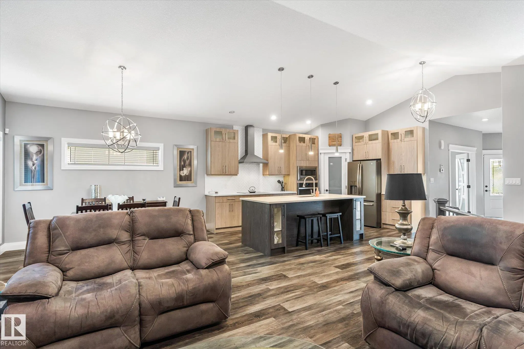 5 SPARROW Close