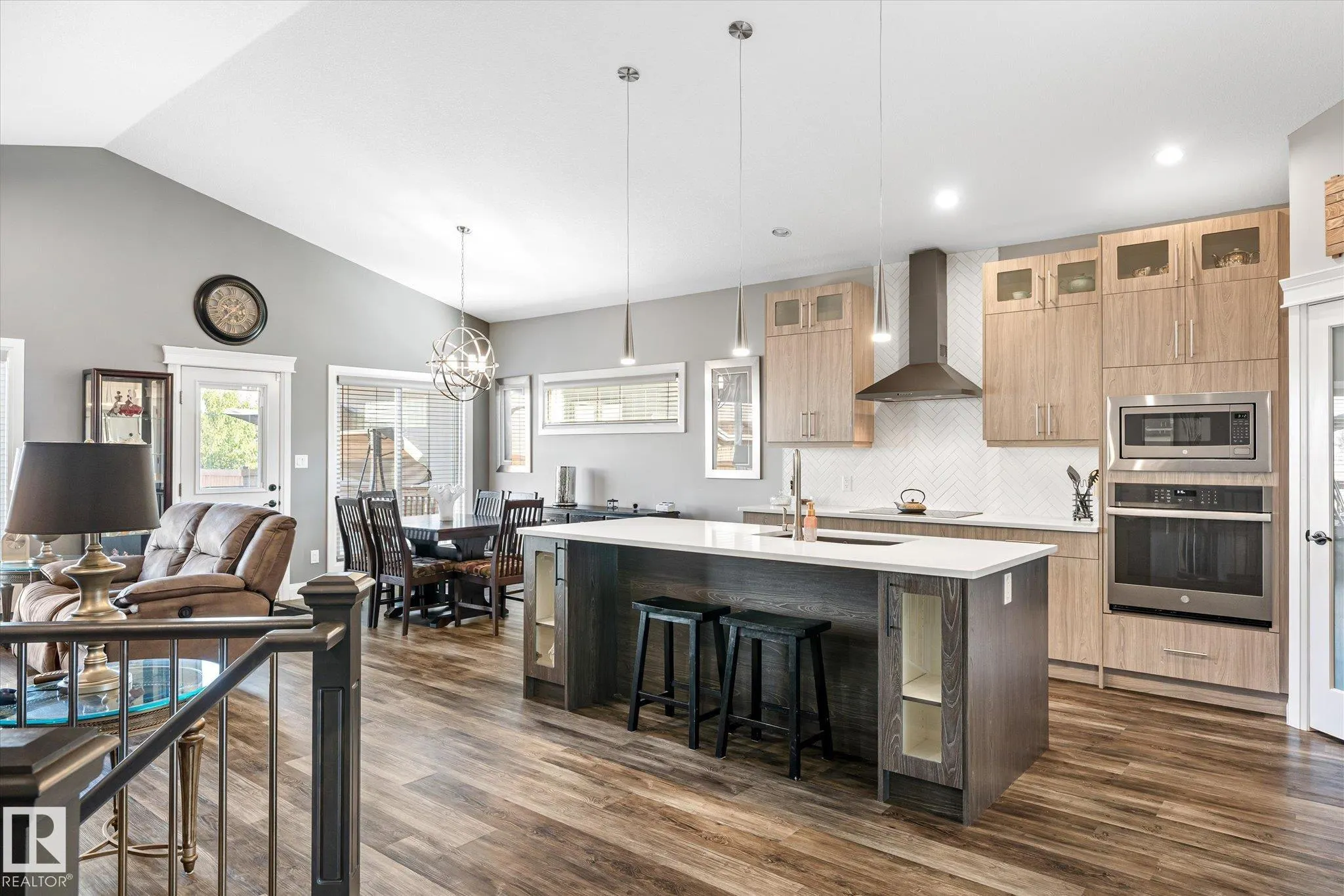 5 SPARROW Close