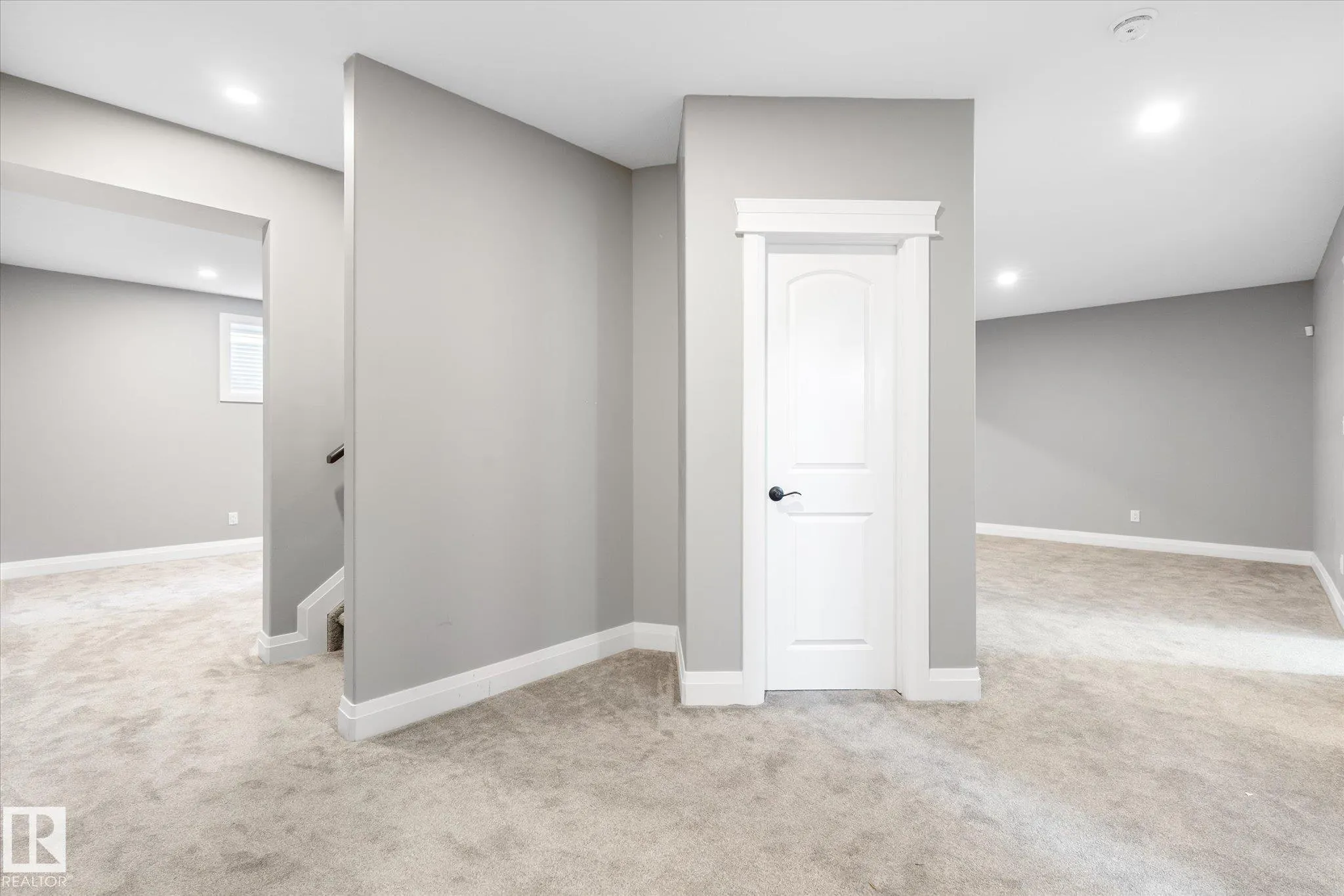 5 SPARROW Close