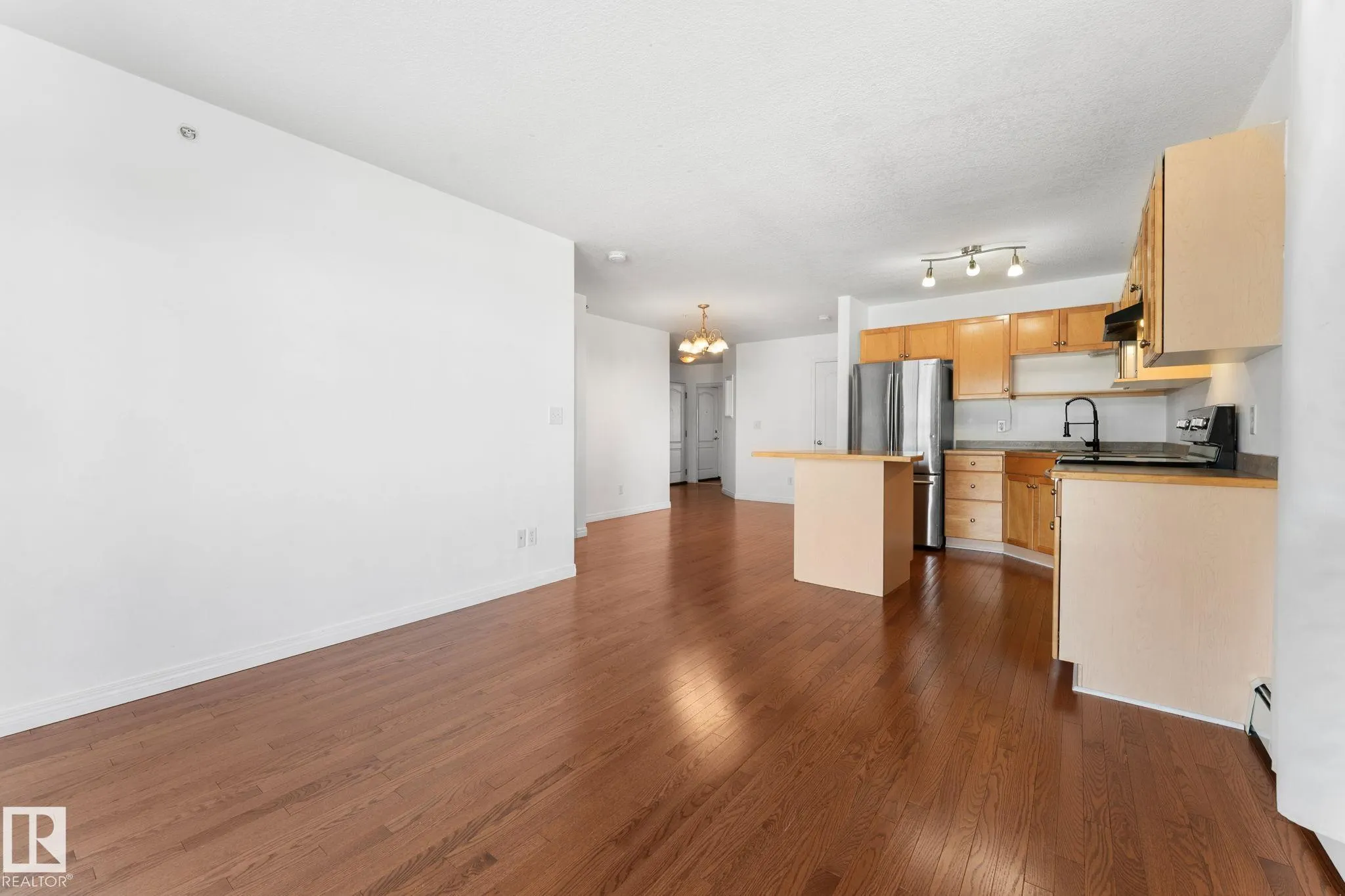12550 140 Avenue