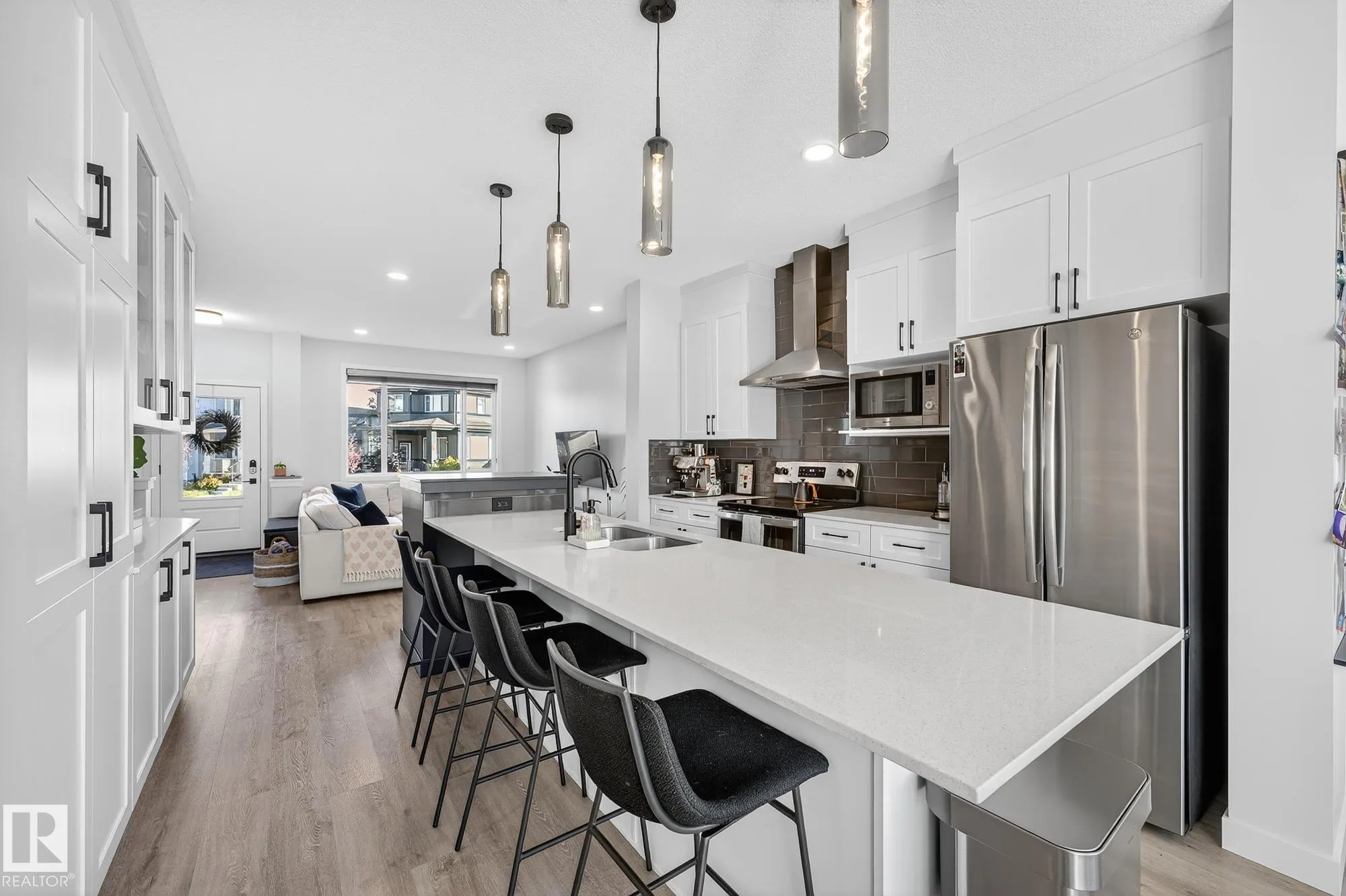 525 PATERSON Way