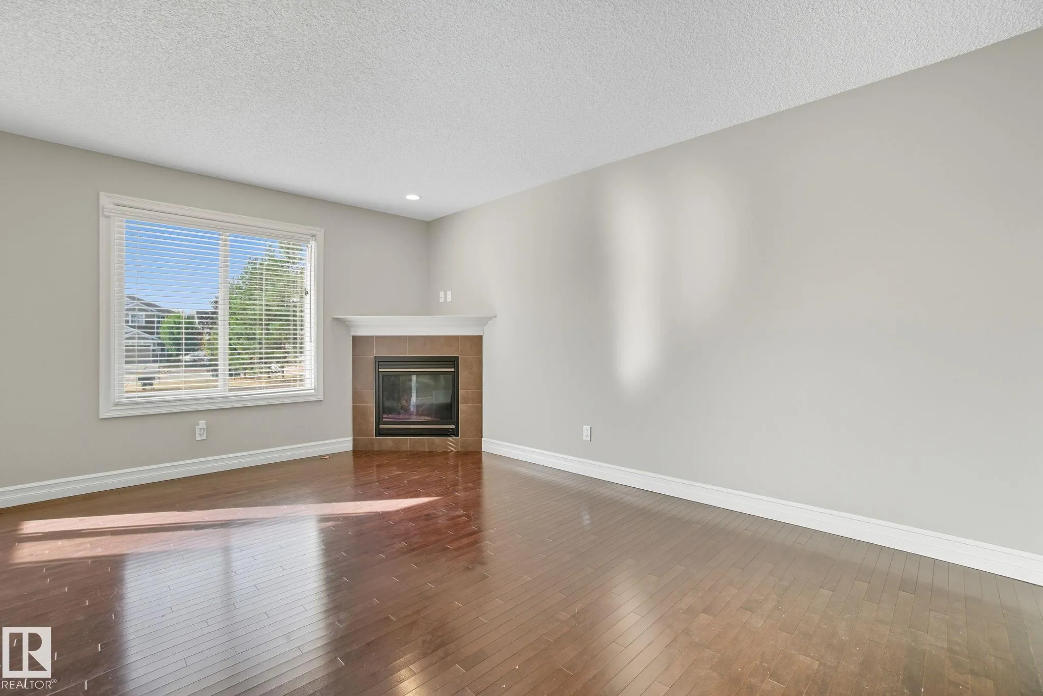 219 CHARLOTTE Way