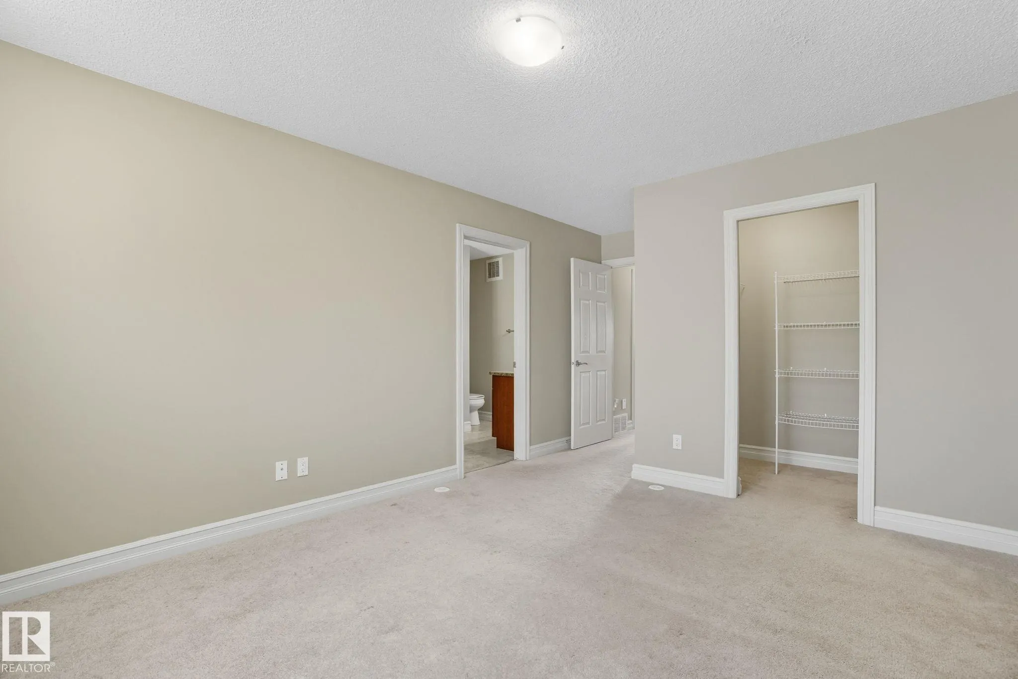 219 CHARLOTTE Way
