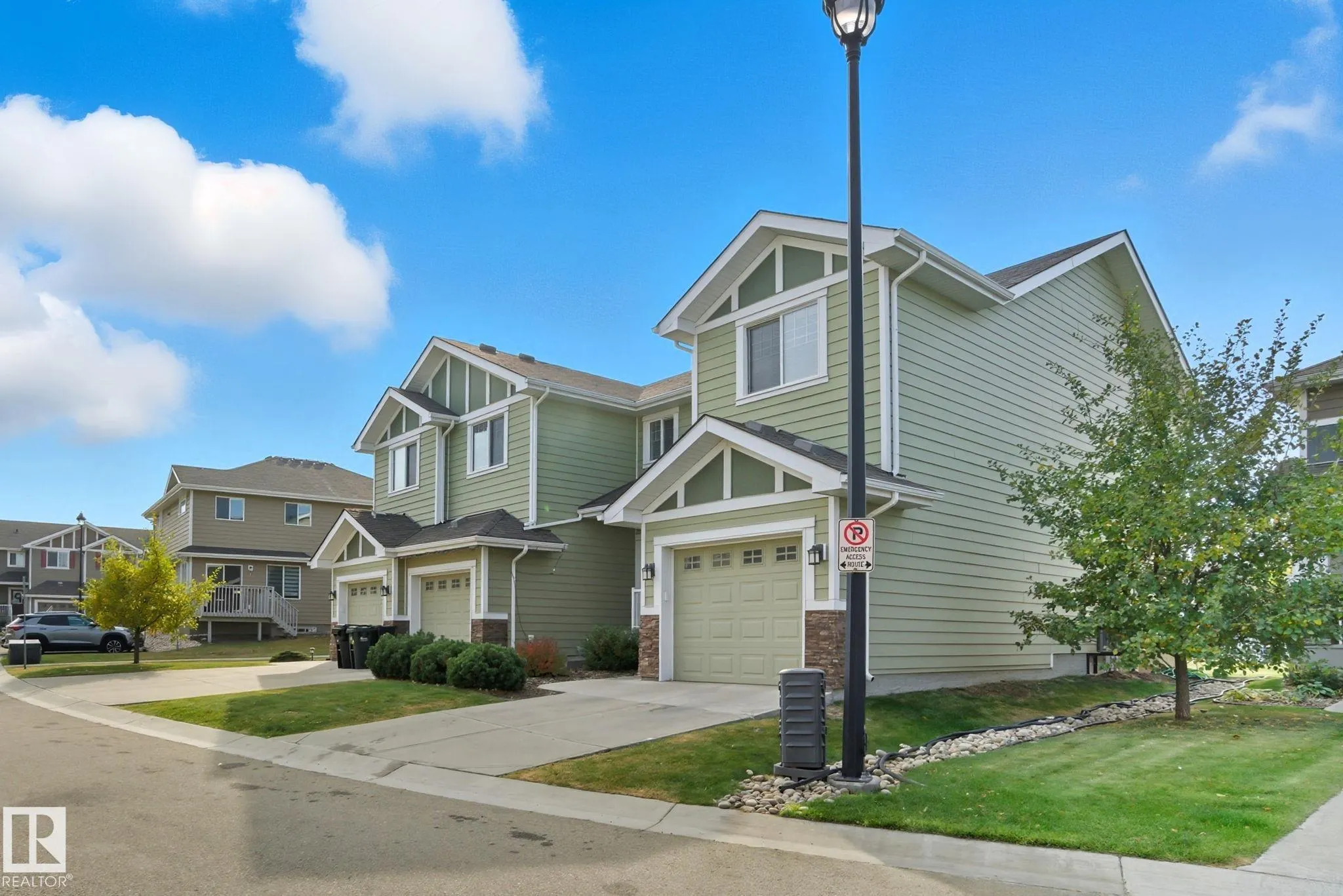219 CHARLOTTE Way